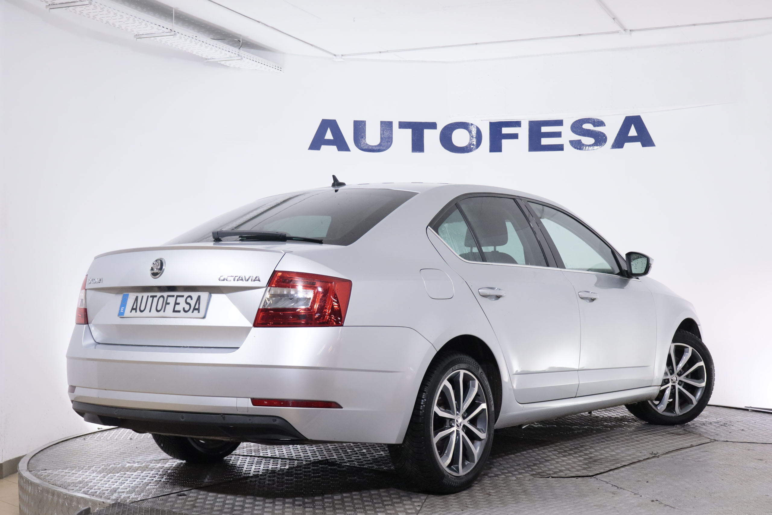 Skoda Octavia 1.5 TSI 150CV EDITION DSG AUTO 5P # PARKTRONIC,CAMARA TRASERA foto 9