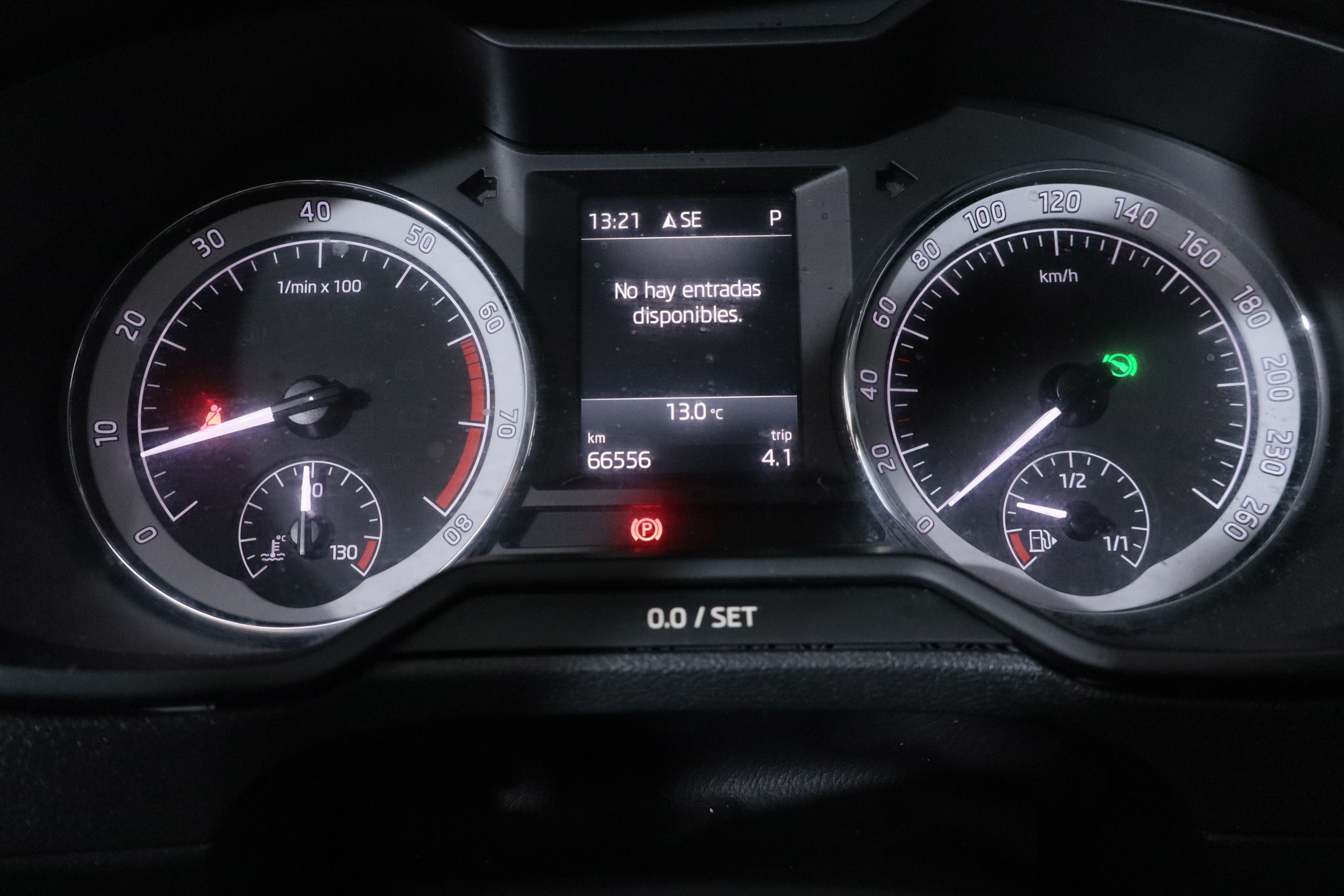 Skoda Octavia 1.5 TSI 150CV EDITION DSG AUTO 5P # PARKTRONIC,CAMARA TRASERA foto 20