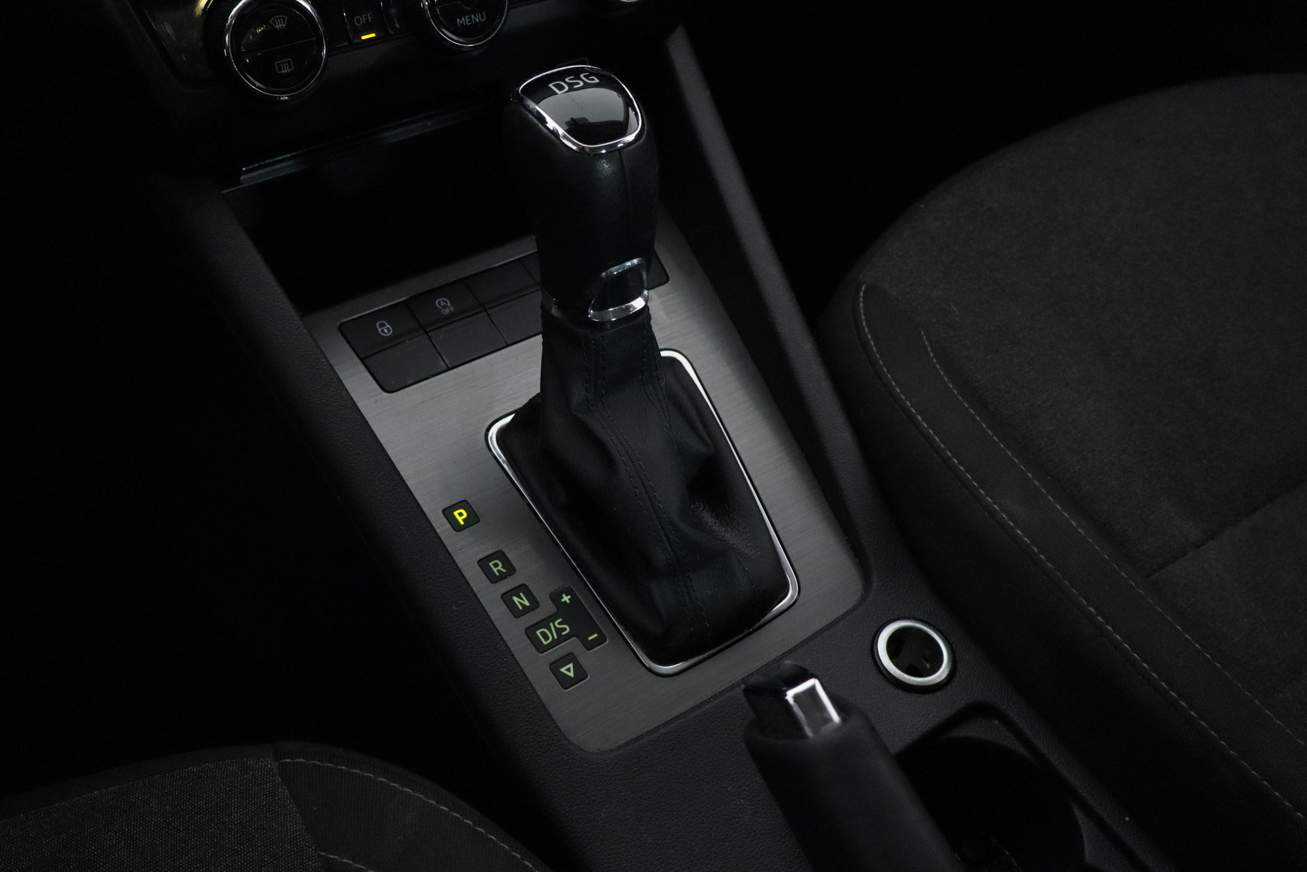 Skoda Octavia 1.5 TSI 150CV EDITION DSG AUTO 5P # PARKTRONIC,CAMARA TRASERA foto 18