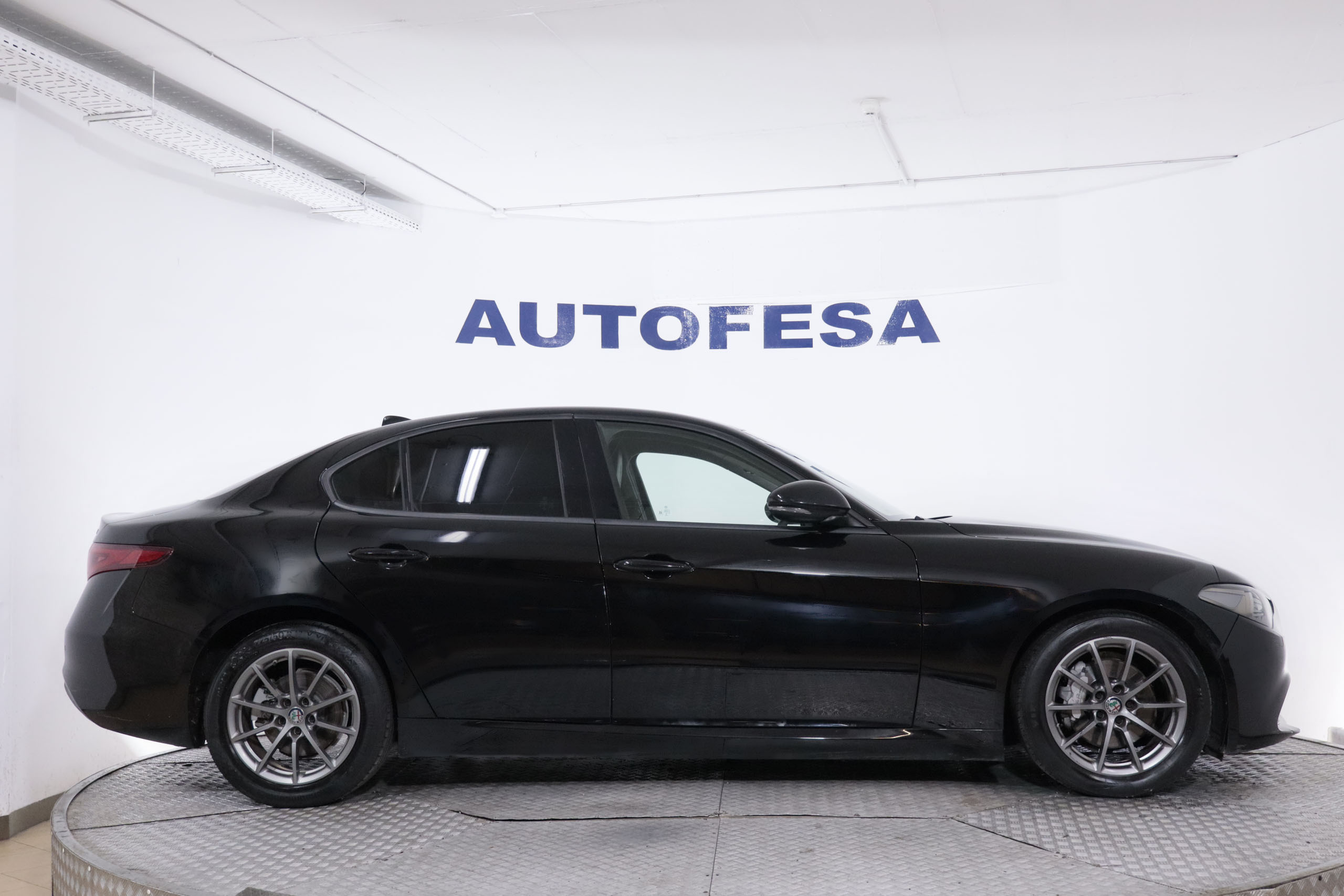 Alfa Romeo Giulia 2.2 DIESEL AUTO EXECUTIVE 150CV 4P #NAVY, PARKTRONIC,CAMARA TRASERA foto 10