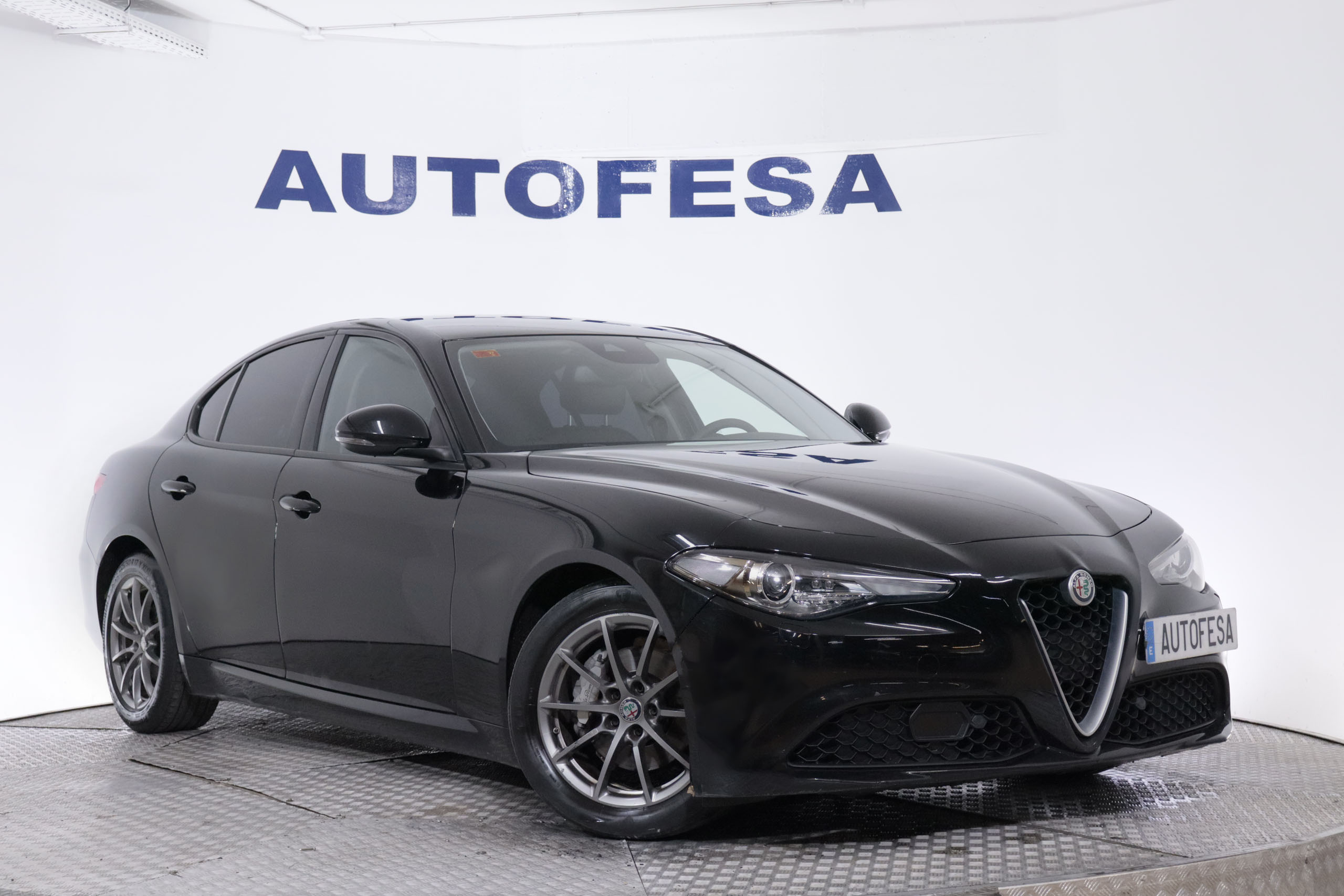 Alfa Romeo Giulia 2.2 DIESEL AUTO EXECUTIVE 150CV 4P #NAVY, PARKTRONIC,CAMARA TRASERA foto 3