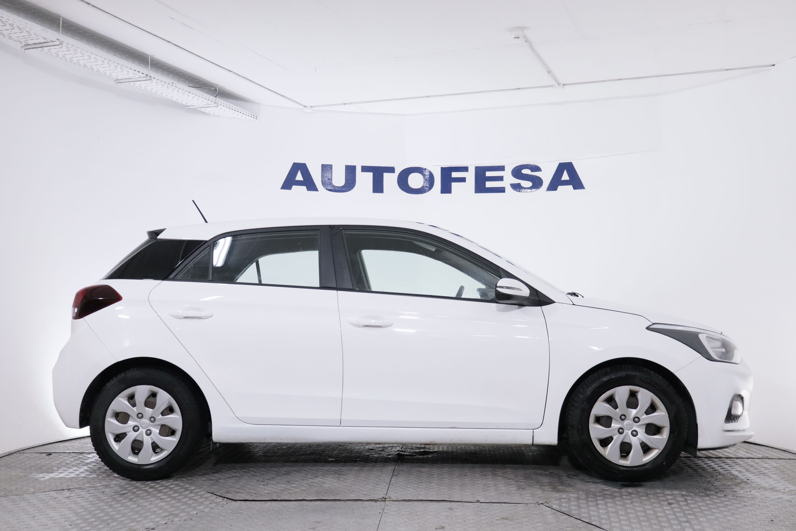 Hyundai I20 1.2 MPI KLASS 75CV 5P # CAMARA TRASERA,LIBRO REVISION foto 10