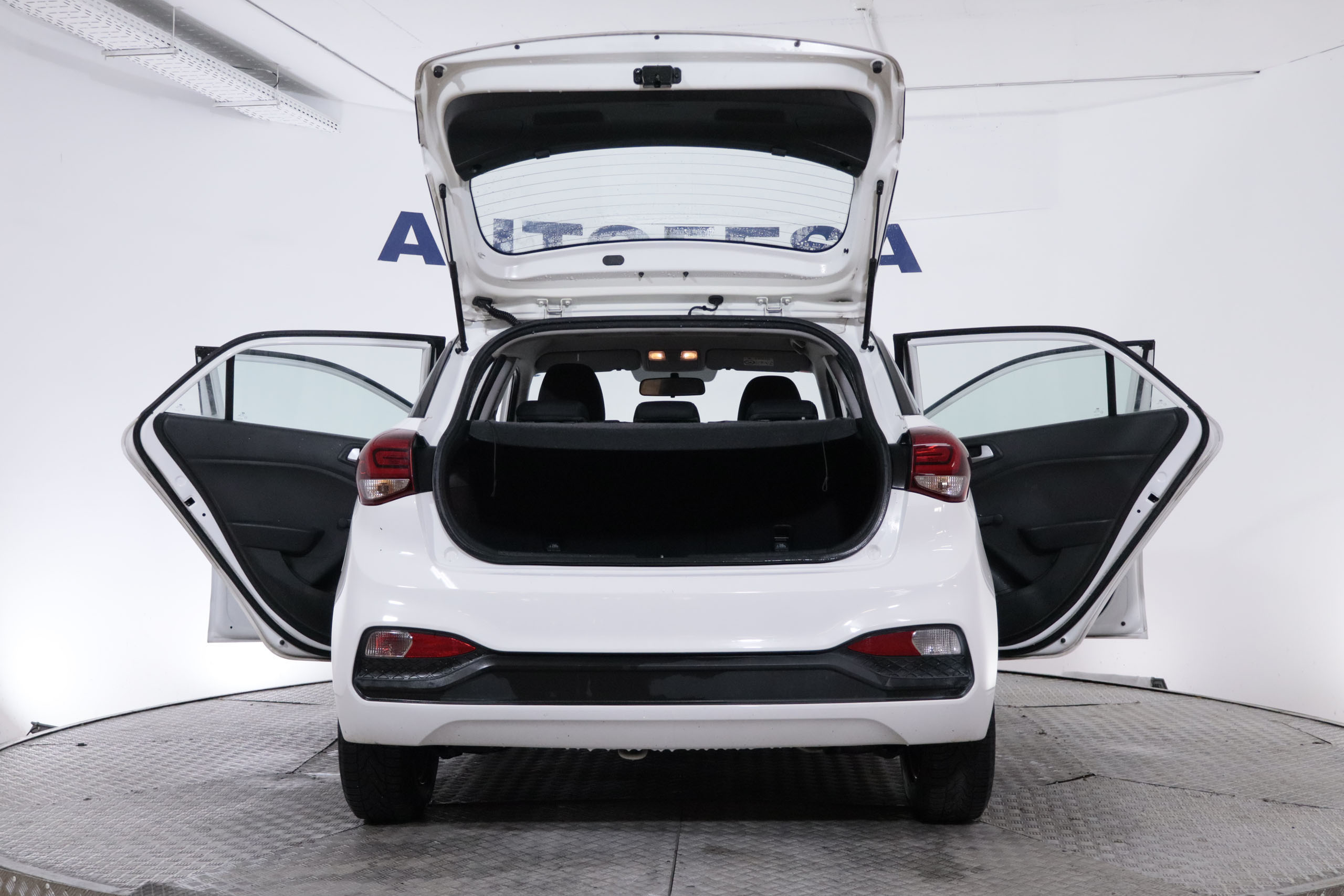 Hyundai I20 1.2 MPI KLASS 75CV 5P # CAMARA TRASERA,LIBRO REVISION foto 13