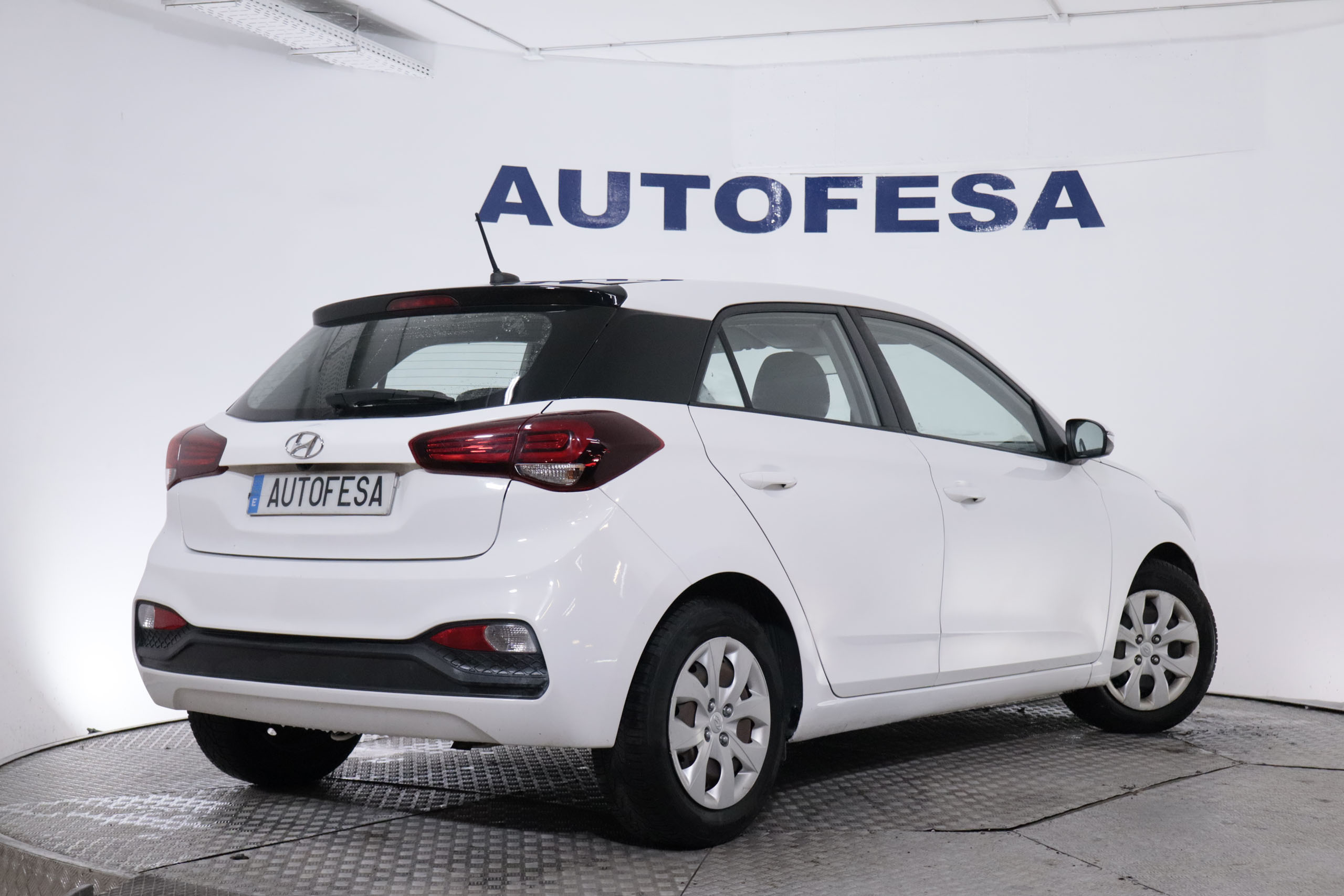 Hyundai I20 1.2 MPI KLASS 75CV 5P # CAMARA TRASERA,LIBRO REVISION foto 6