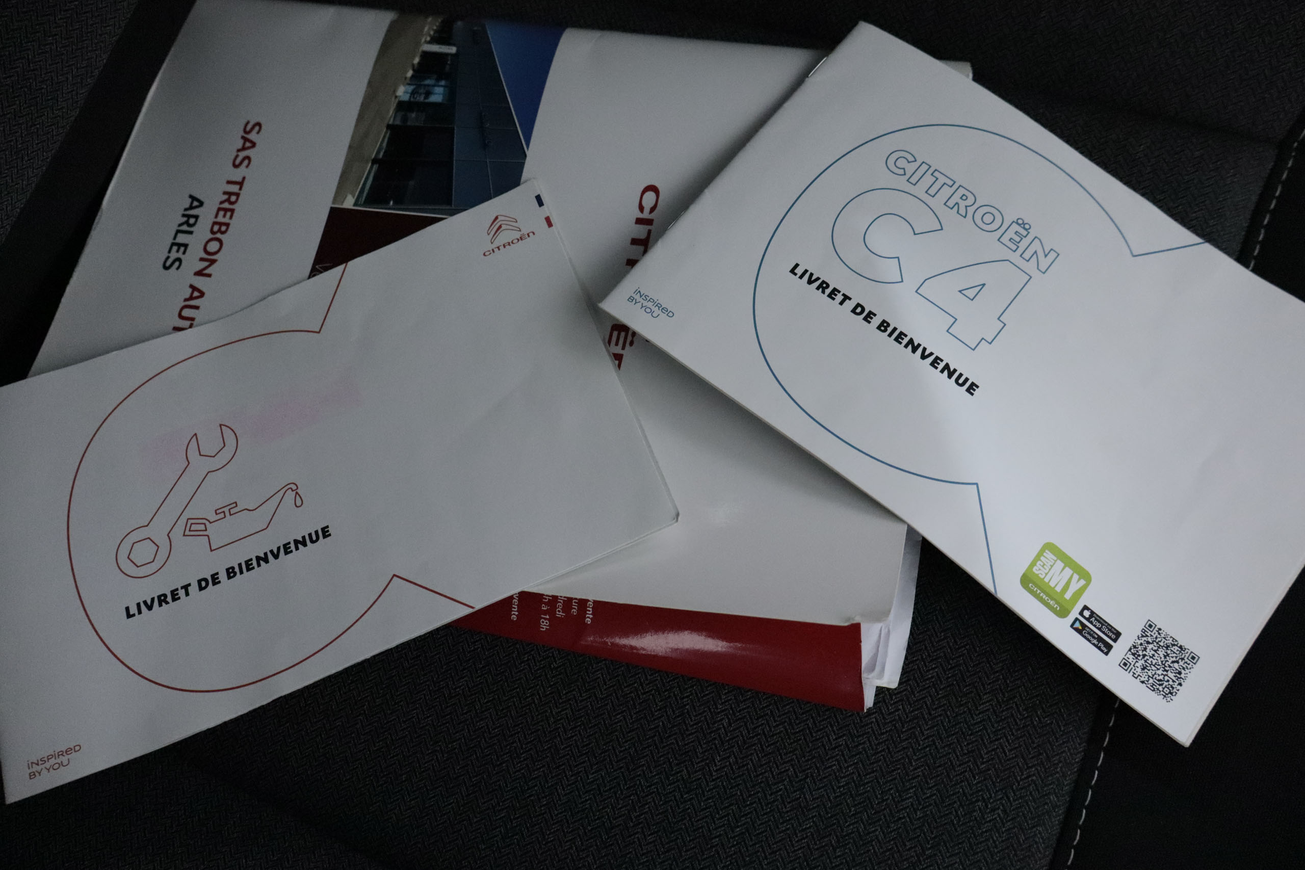 Citroen C4 1.2 PURETECH FEEL 100CV 5P # NAVY,PARKTRONIC foto 26