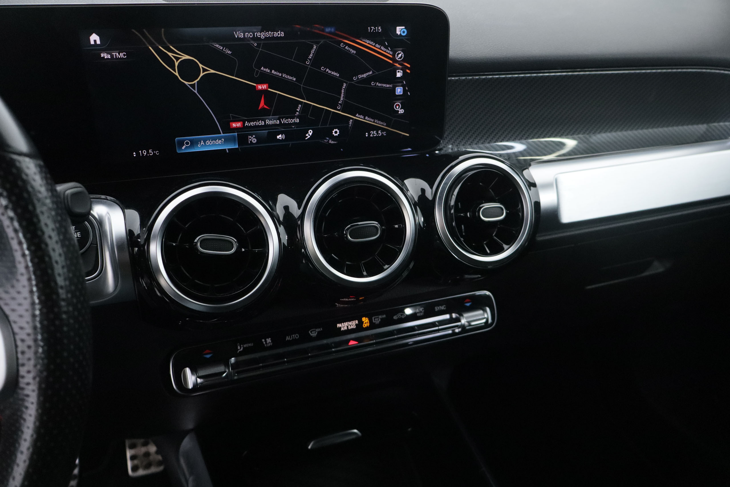 Mercedes-benz GLB 220 CLASE GLB 220D 4MATIC AUTO DCT AMG LINE 190CV 5P # IVA DEDUCIBLE,NAVY foto 18