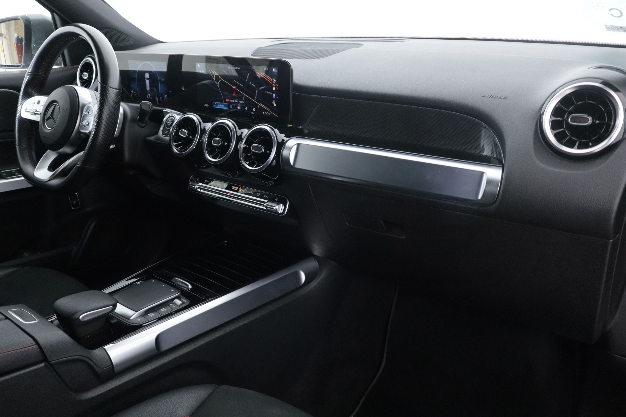 Mercedes-benz GLB 220 CLASE GLB 220D 4MATIC AUTO DCT AMG LINE 190CV 5P # IVA DEDUCIBLE,NAVY foto 15