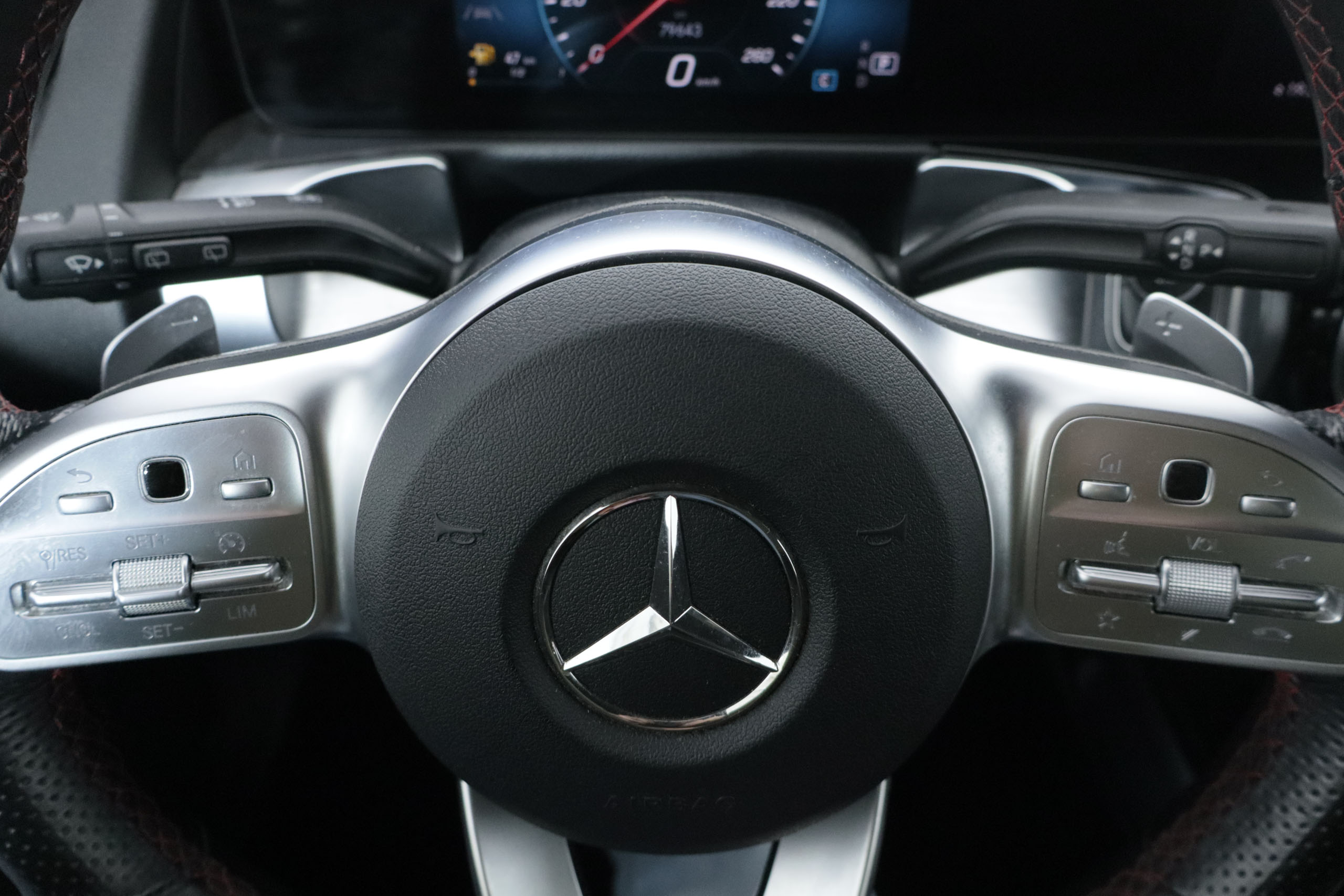 Mercedes-benz GLB 220 CLASE GLB 220D 4MATIC AUTO DCT AMG LINE 190CV 5P # IVA DEDUCIBLE,NAVY foto 17