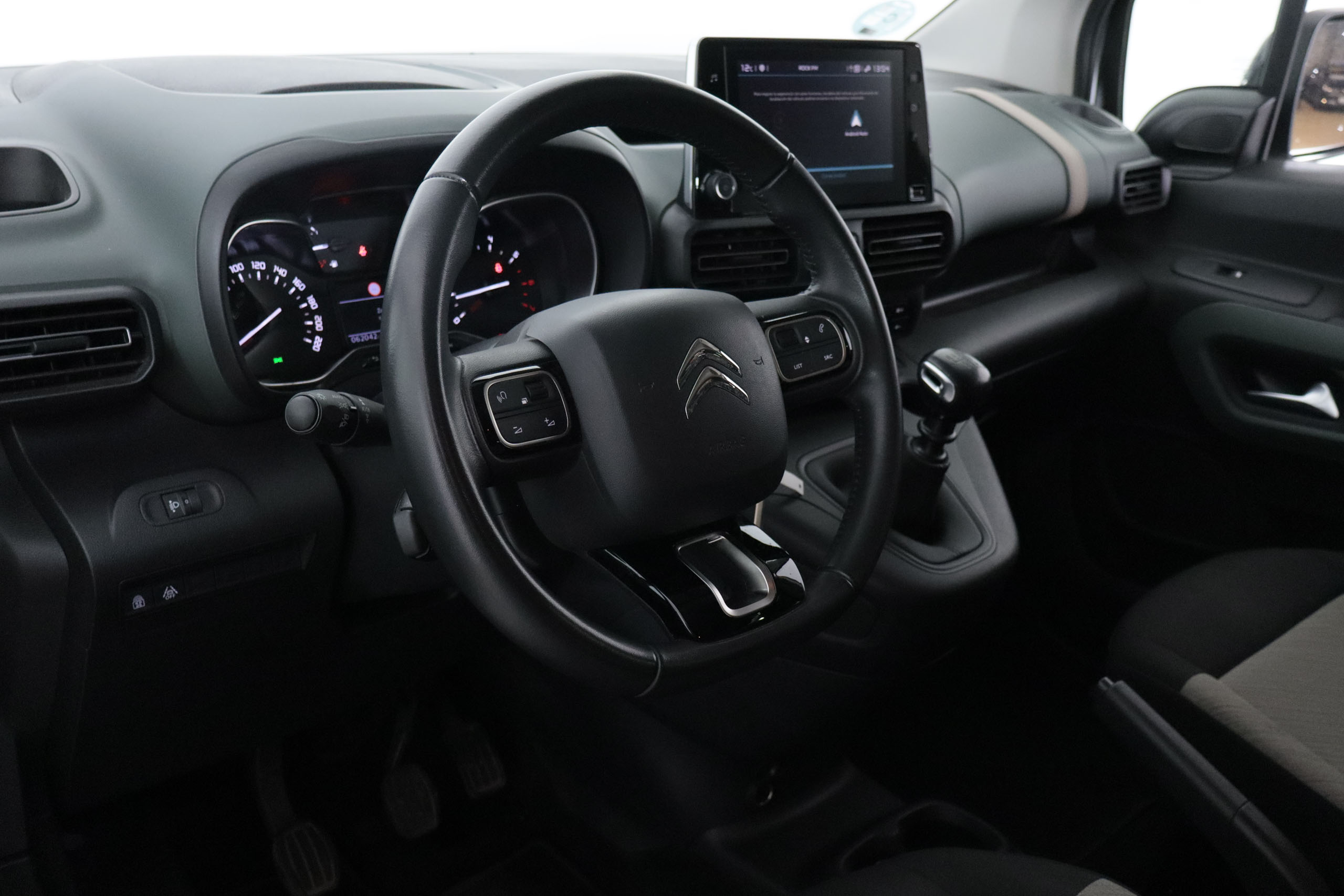 Citroen Berlingo TALLA XL 1.5 BLUEHDI XTR SHINE 7 PLAZAS 130CV 5P # NAVY,PARKTRONIC foto 14