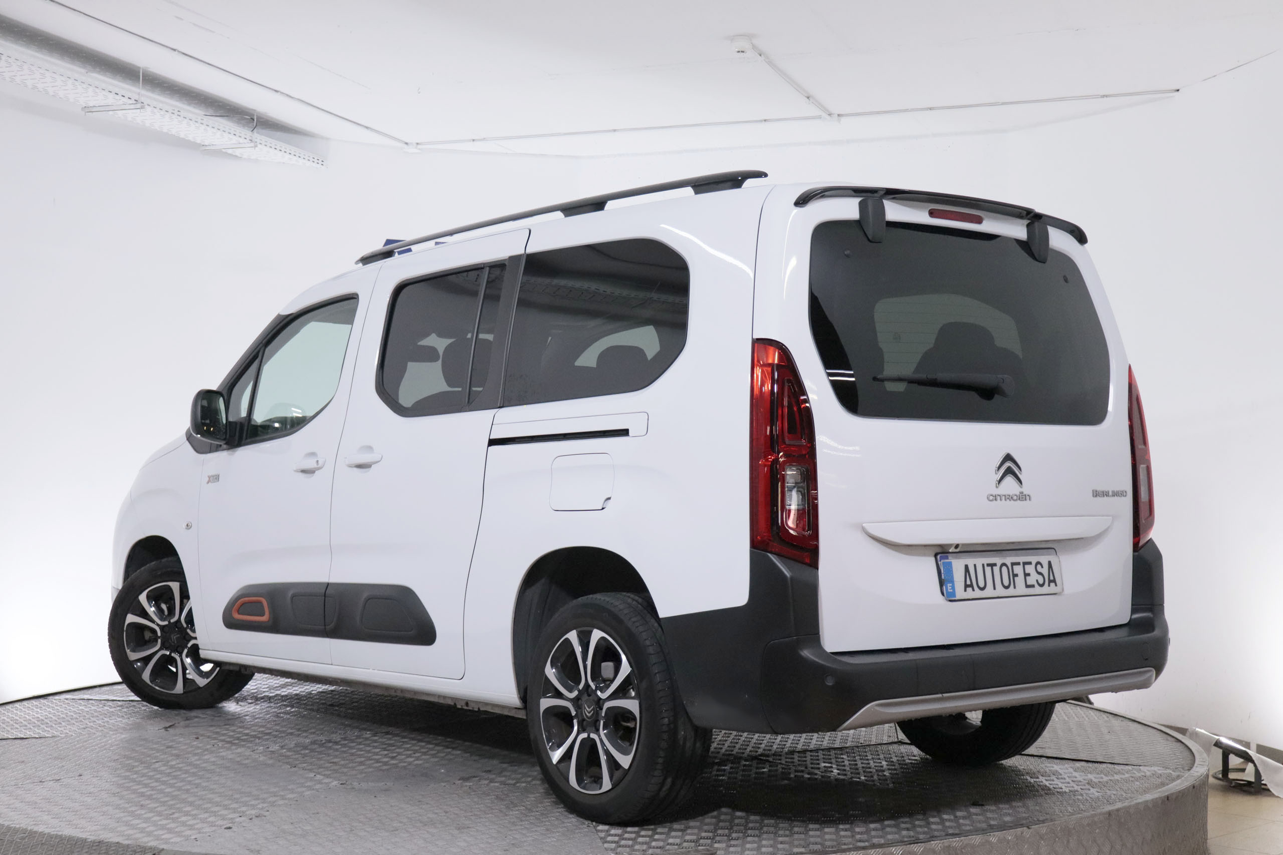 Citroen Berlingo TALLA XL 1.5 BLUEHDI XTR SHINE 7 PLAZAS 130CV 5P # NAVY,PARKTRONIC foto 9