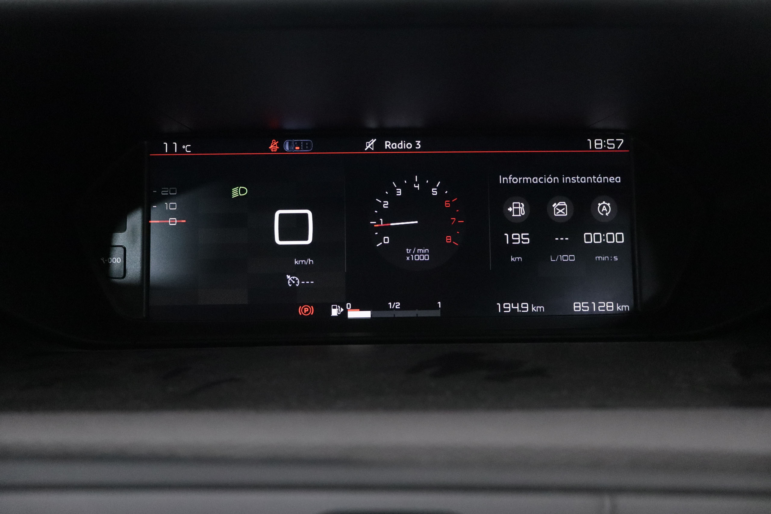 Citroen C4 Grand Picasso 1.2 PURETECH FEEL 130CV 7 PLAZAS 5P # NAVY,PARKTRONIC foto 20