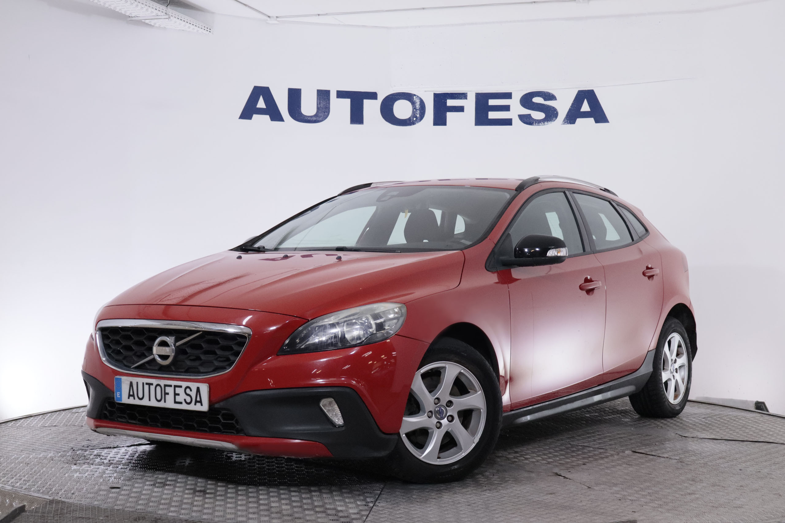 Volvo V40 CROSS COUNTRY 1.6 D2 KINETIC 114CV 5P foto 1