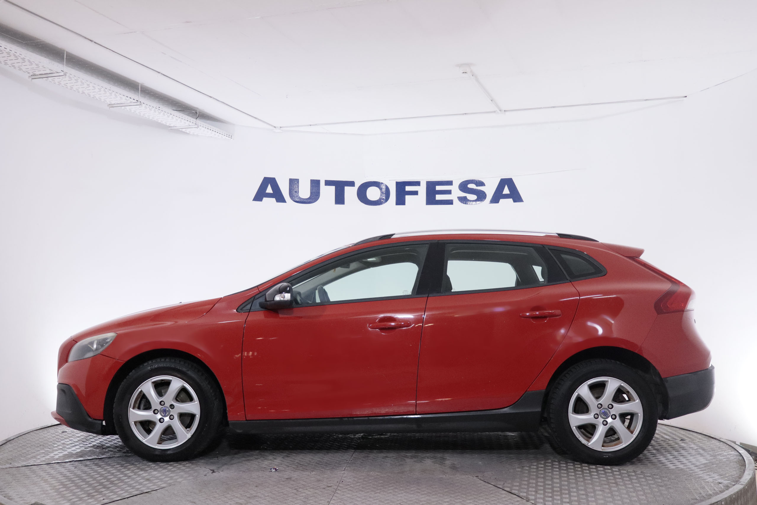 Volvo V40 CROSS COUNTRY 1.6 D2 KINETIC 114CV 5P foto 5