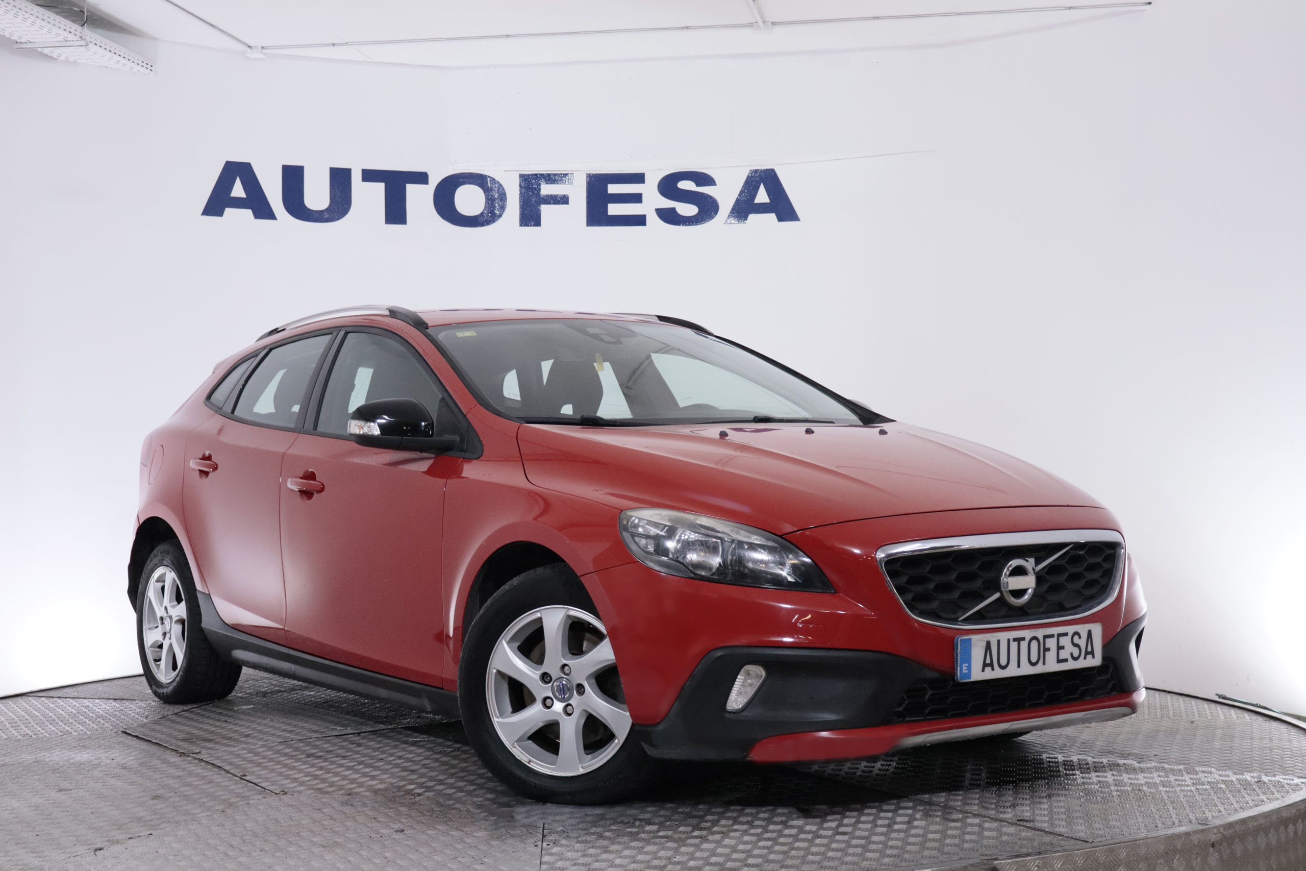 Volvo V40 CROSS COUNTRY 1.6 D2 KINETIC 114CV 5P foto 3
