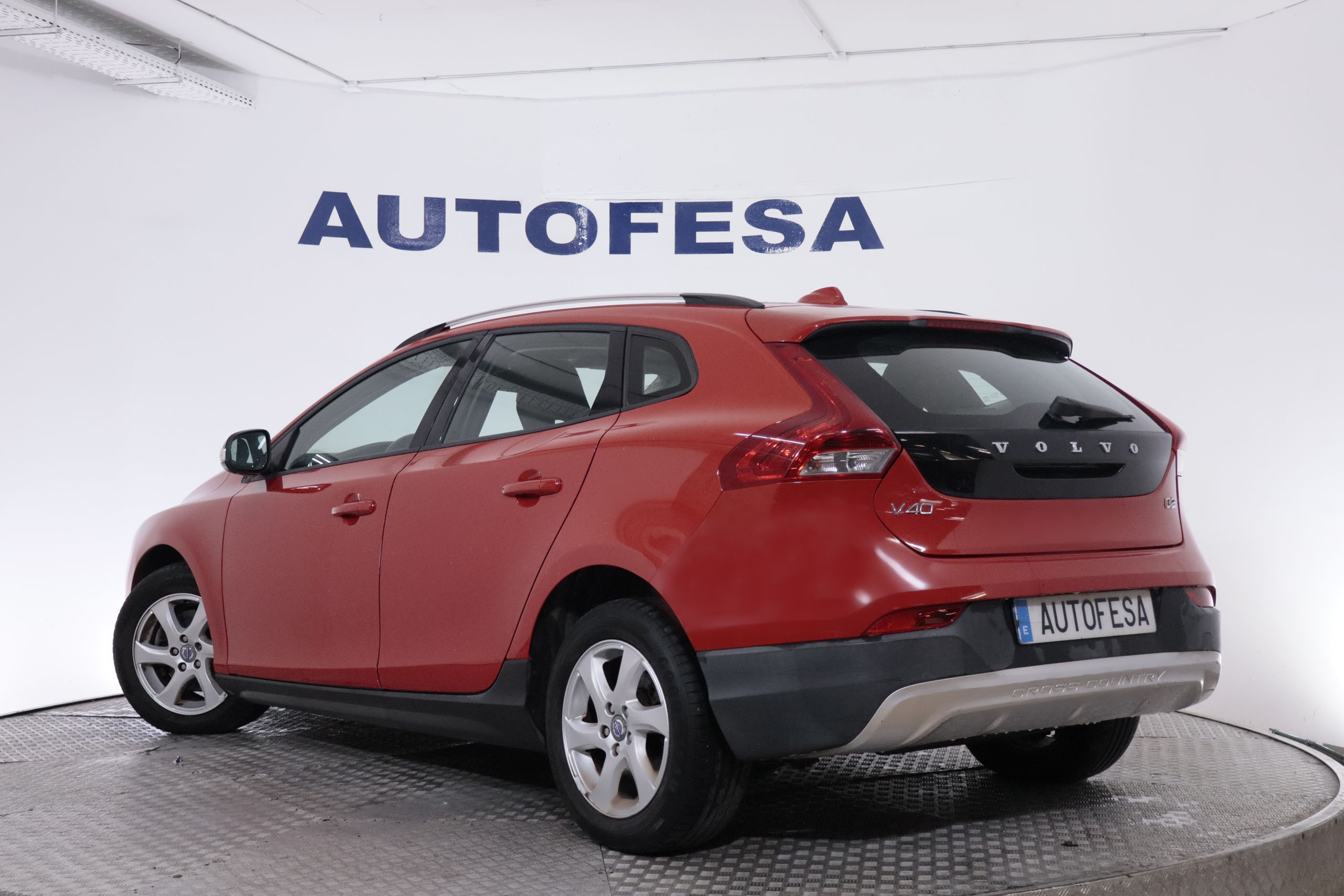 Volvo V40 CROSS COUNTRY 1.6 D2 KINETIC 114CV 5P foto 9
