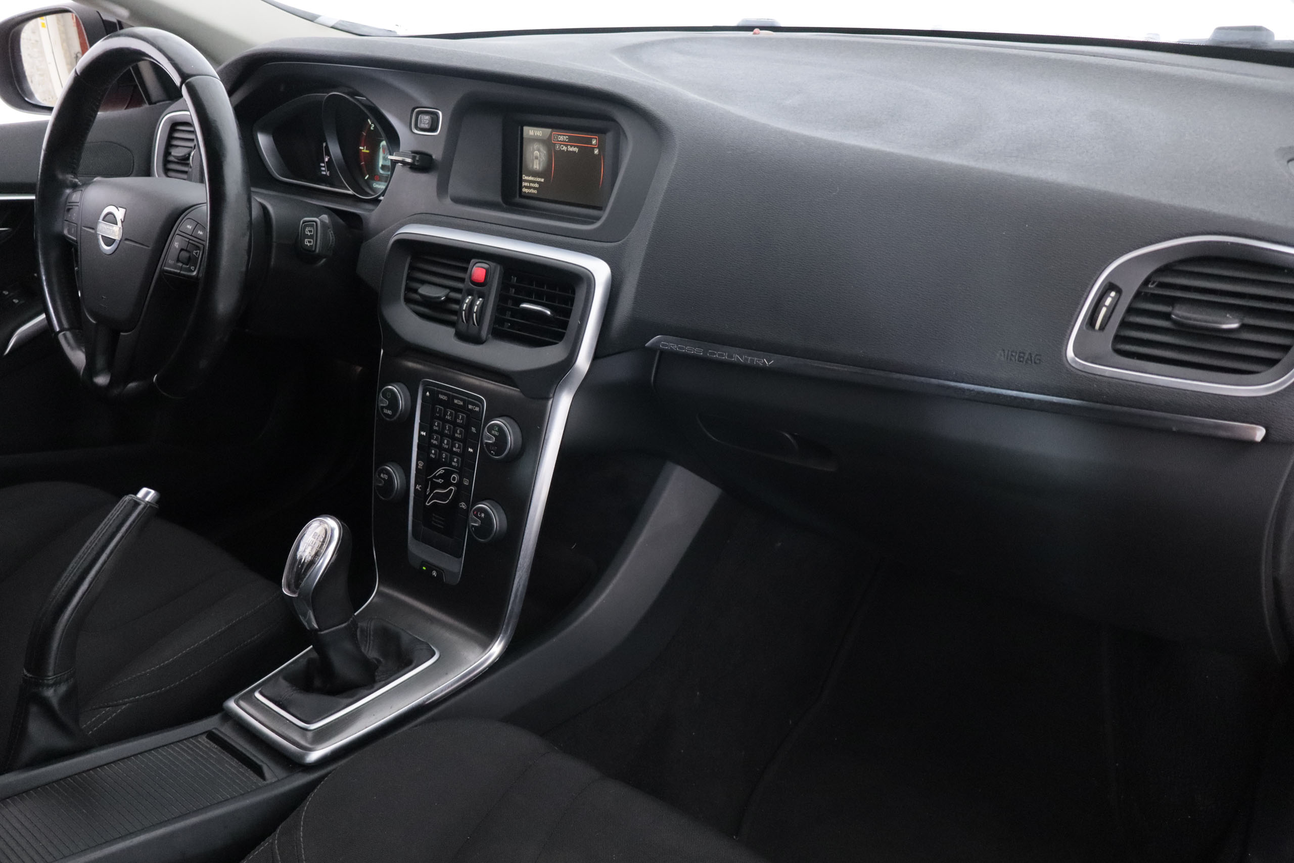 Volvo V40 CROSS COUNTRY 1.6 D2 KINETIC 114CV 5P foto 15