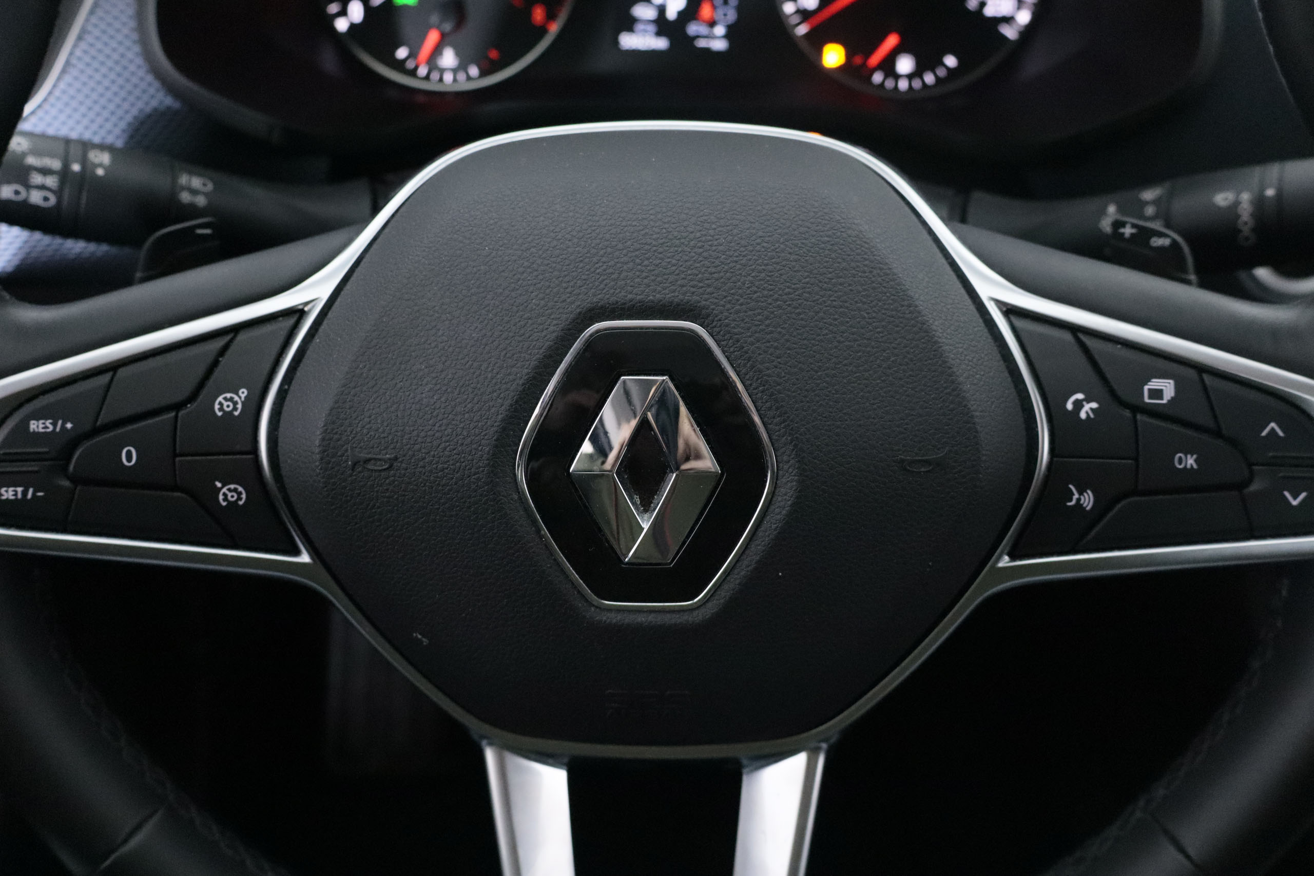 Renault ARKANA 1.3 TCE EVOLUTION HYBRID MHEV AUTO 140CV 5P # NAVY,FAROS LED foto 17