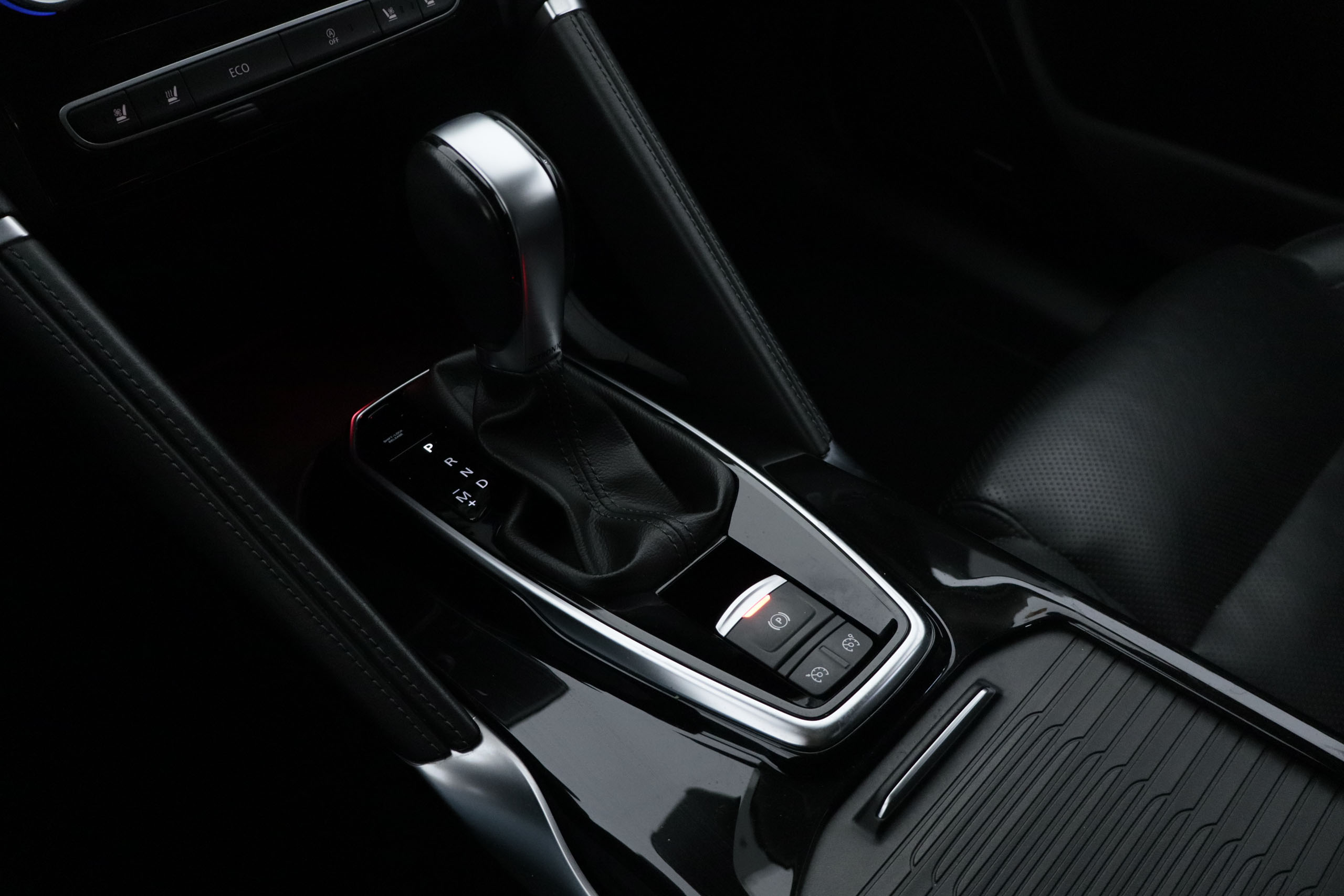 Renault Koleos 2.0 DCI AUTO INITIALE PARIS 175CV AWD 5P # CUERO, NAVY, PARKTRONIC foto 17