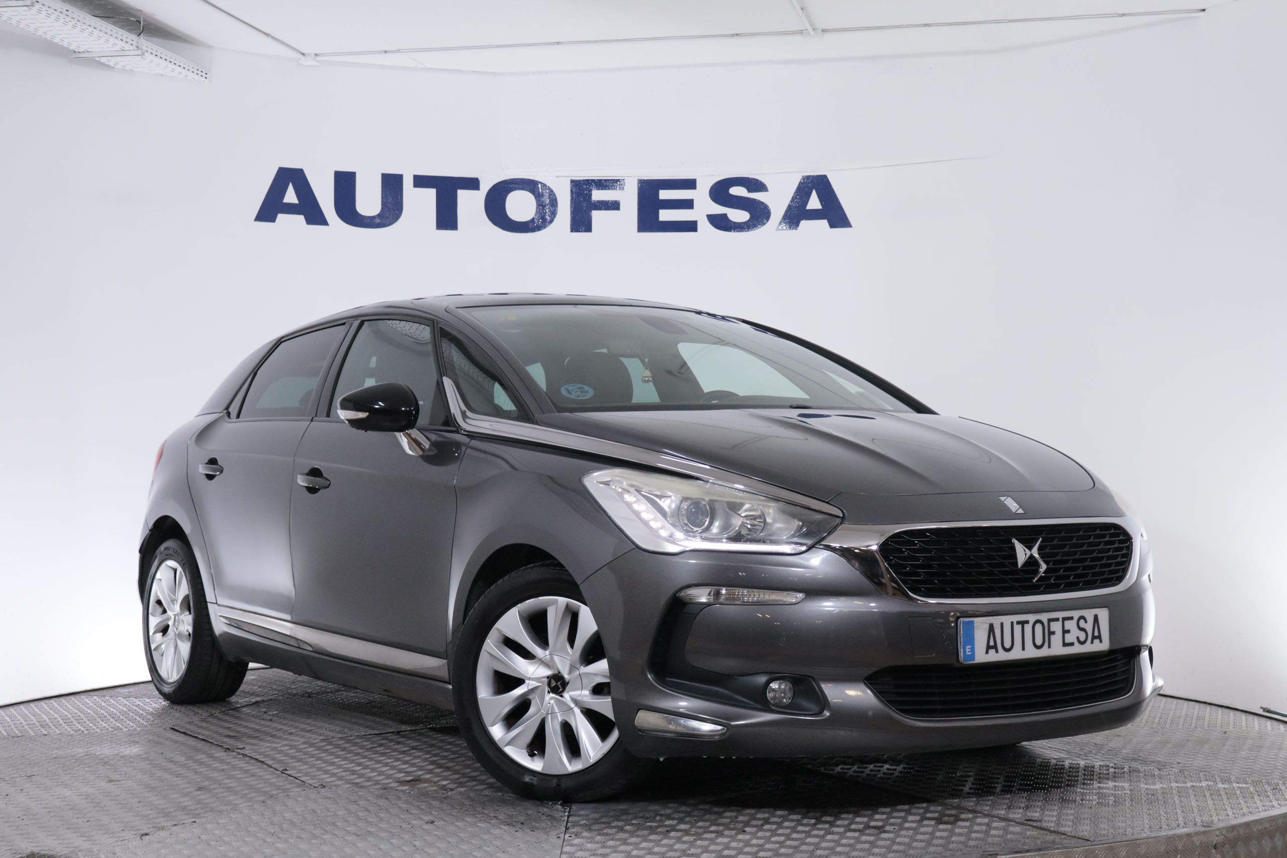DS DS 5 1.6 BLUEHDI AUTO STYLE 120CV 5P foto 3