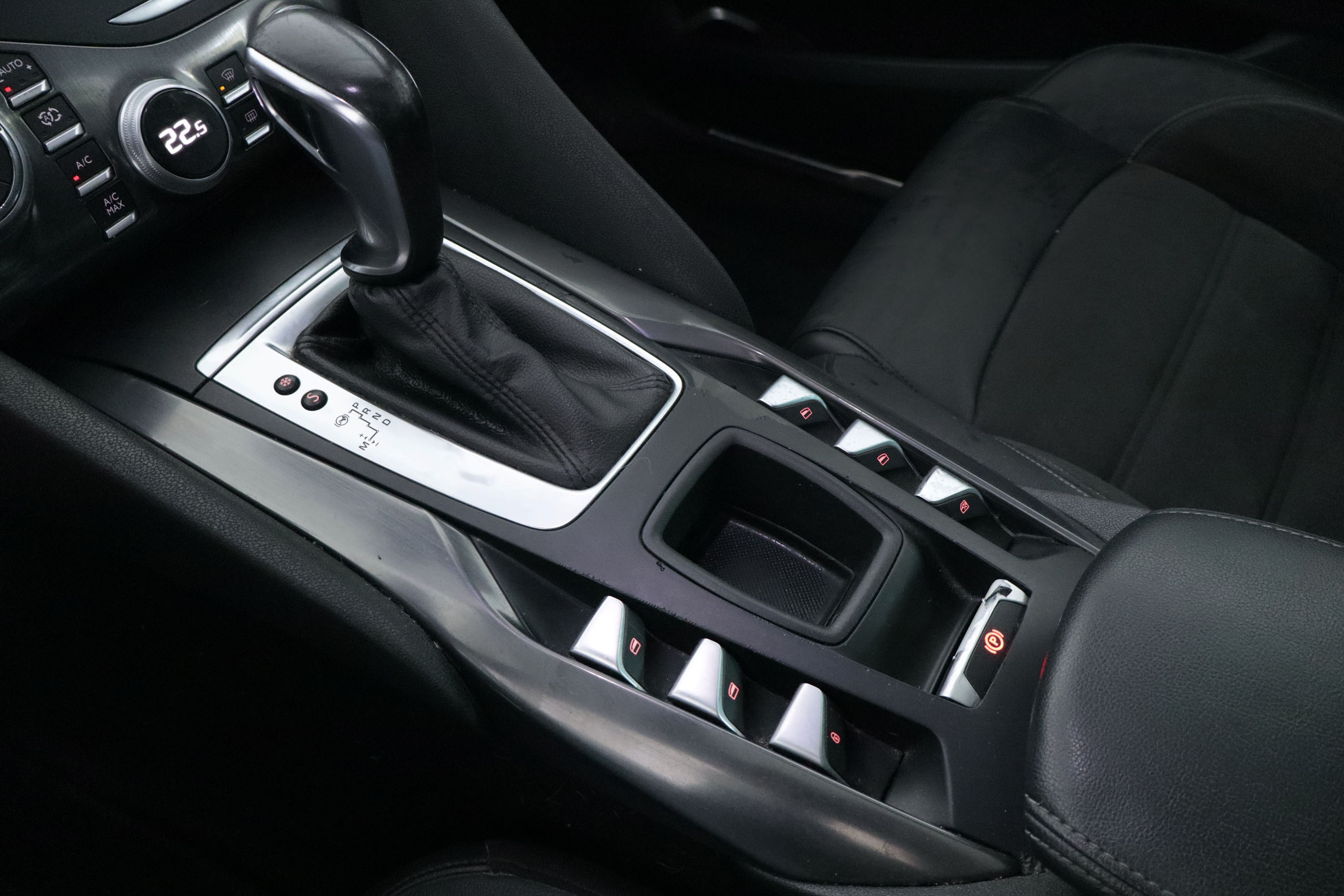 DS DS 5 1.6 BLUEHDI AUTO STYLE 120CV 5P foto 18