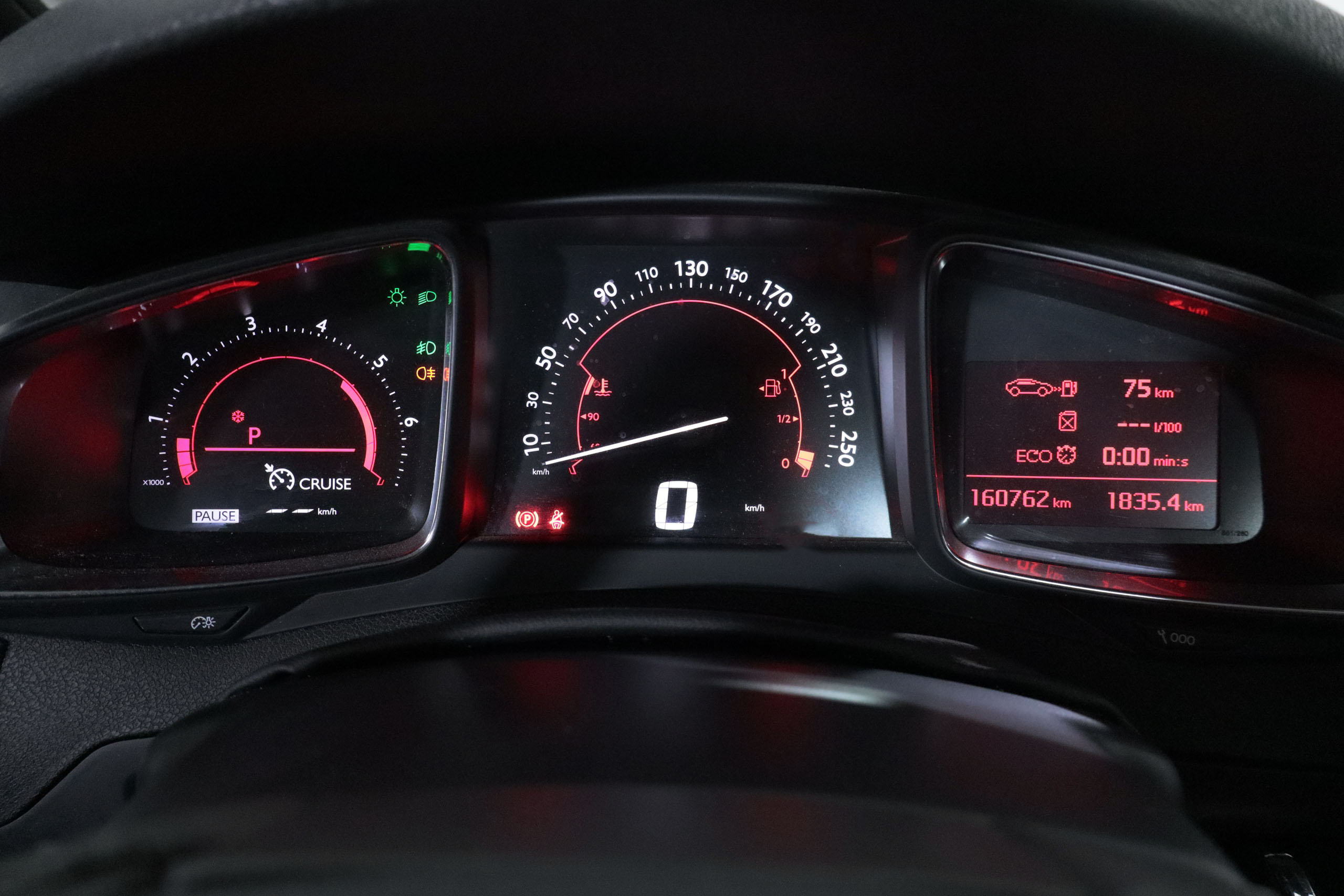 DS DS 5 1.6 BLUEHDI AUTO STYLE 120CV 5P foto 23