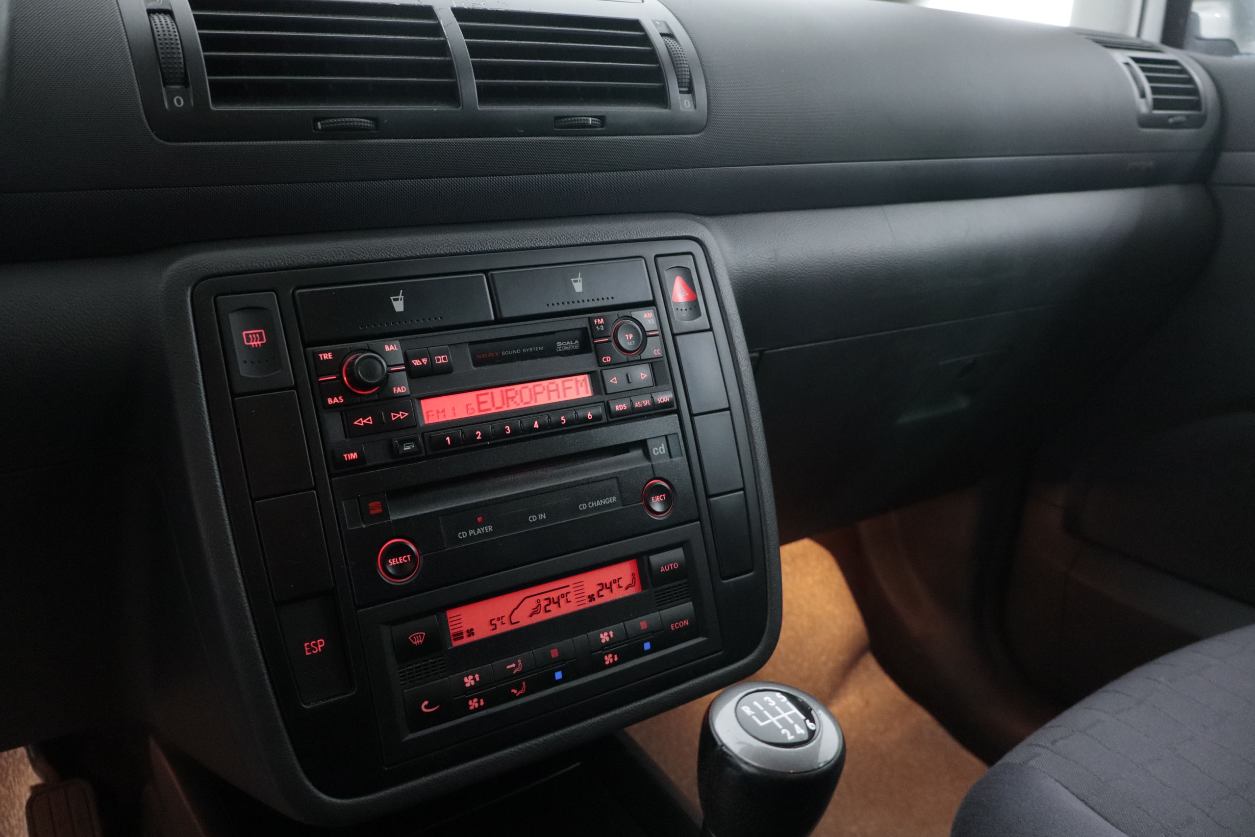 Seat Alhambra 1.9 TDI 115CV 6 PLAZAS 5P foto 17