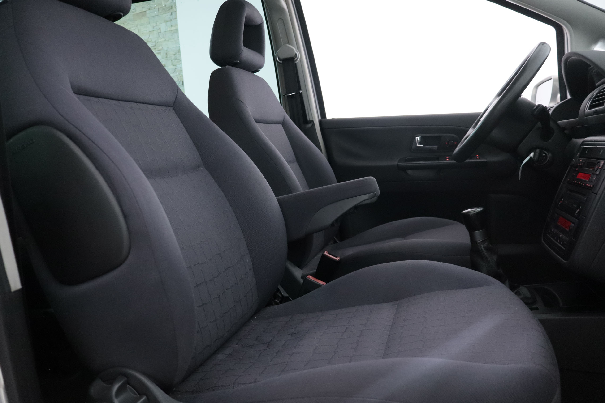 Seat Alhambra 1.9 TDI 115CV 6 PLAZAS 5P foto 20