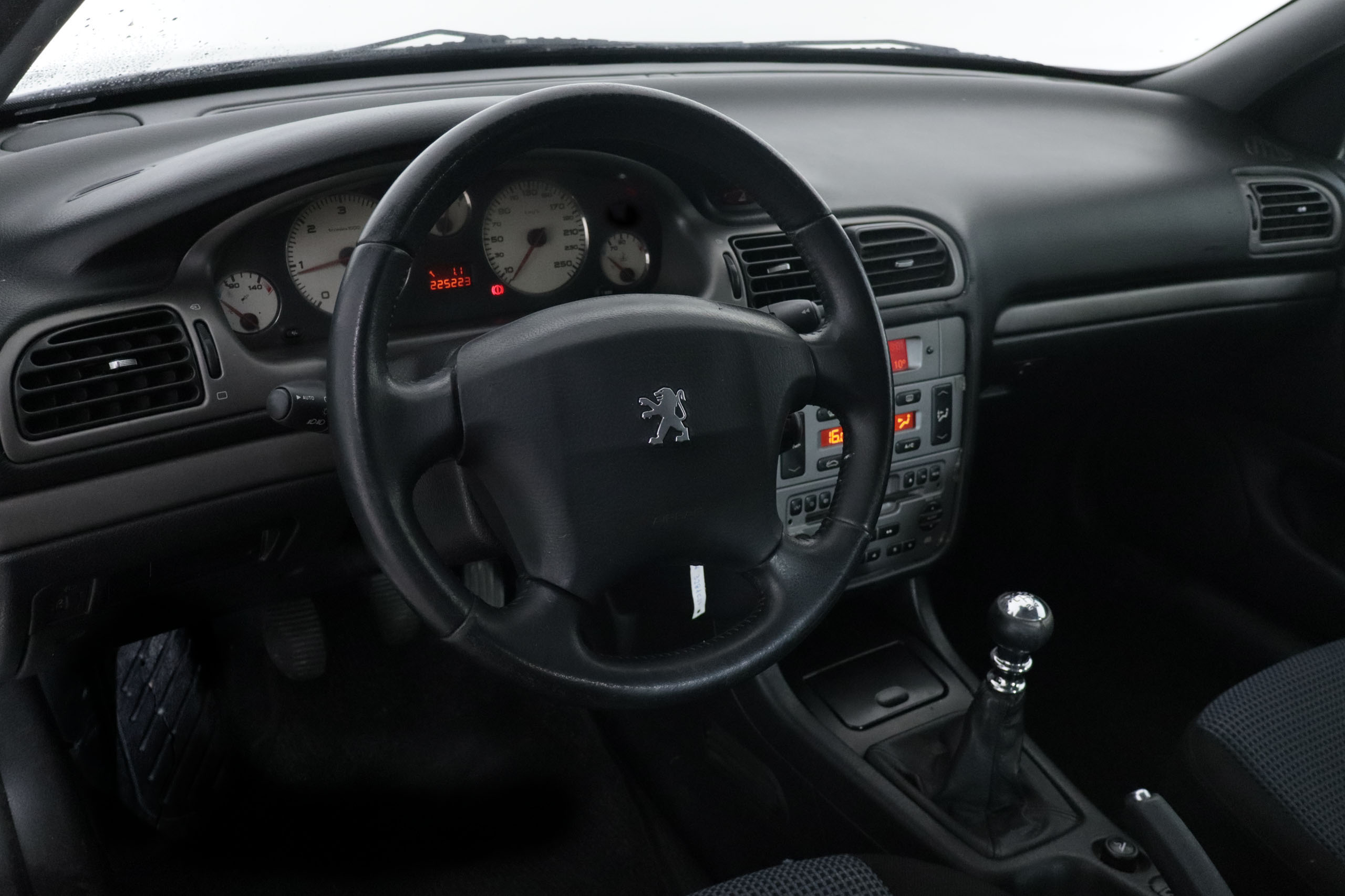 Peugeot 406 2.0HDI 110CV 5P foto 15