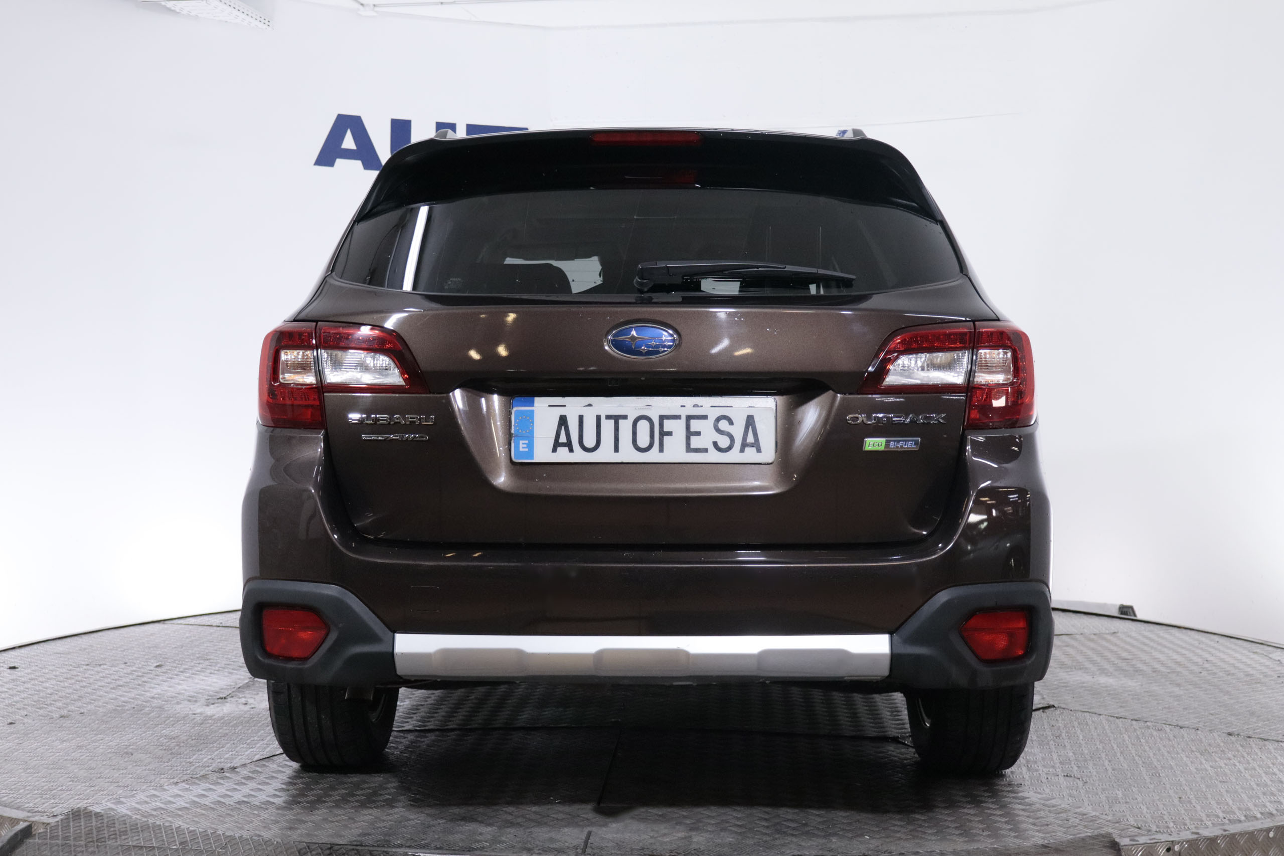 Subaru Outback 2.5i HEV GAS GLP AUTO EXECUTIVE AWD 175CV 5P # CUERO, TECHO ELEC, PARKTRONIC foto 2