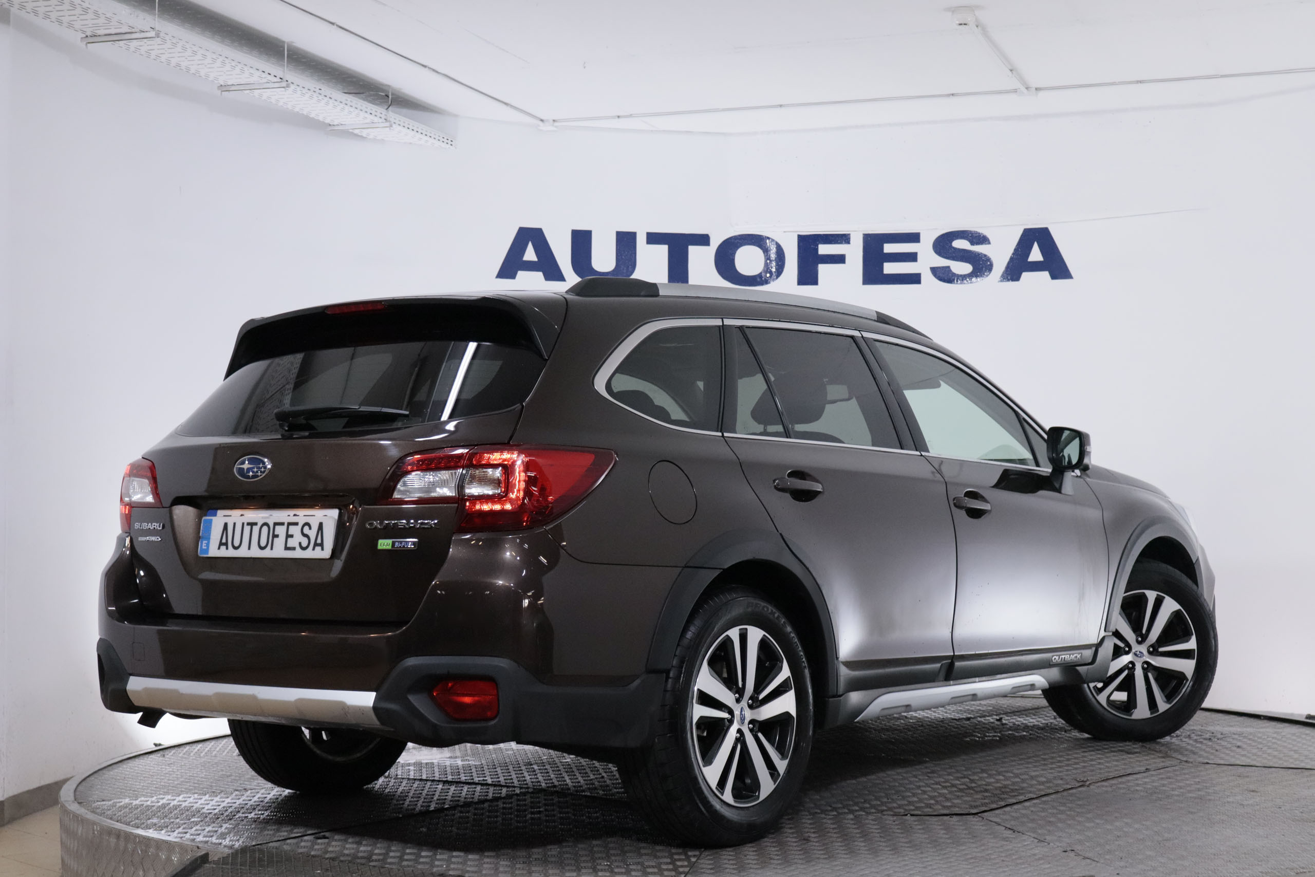 Subaru Outback 2.5i HEV GAS GLP AUTO EXECUTIVE AWD 175CV 5P # CUERO, TECHO ELEC, PARKTRONIC foto 11