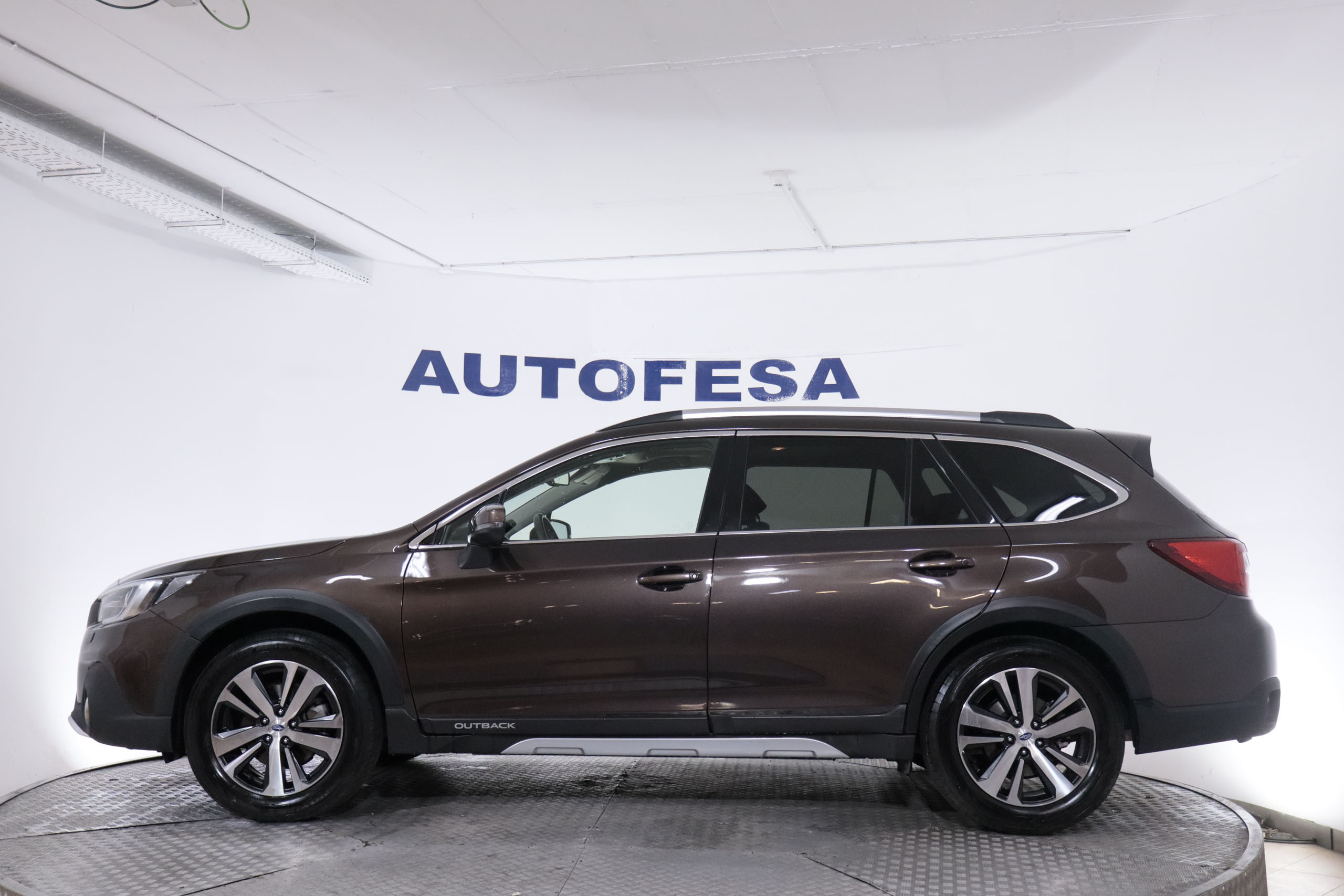 Subaru Outback 2.5i HEV GAS GLP AUTO EXECUTIVE AWD 175CV 5P # CUERO, TECHO ELEC, PARKTRONIC foto 13