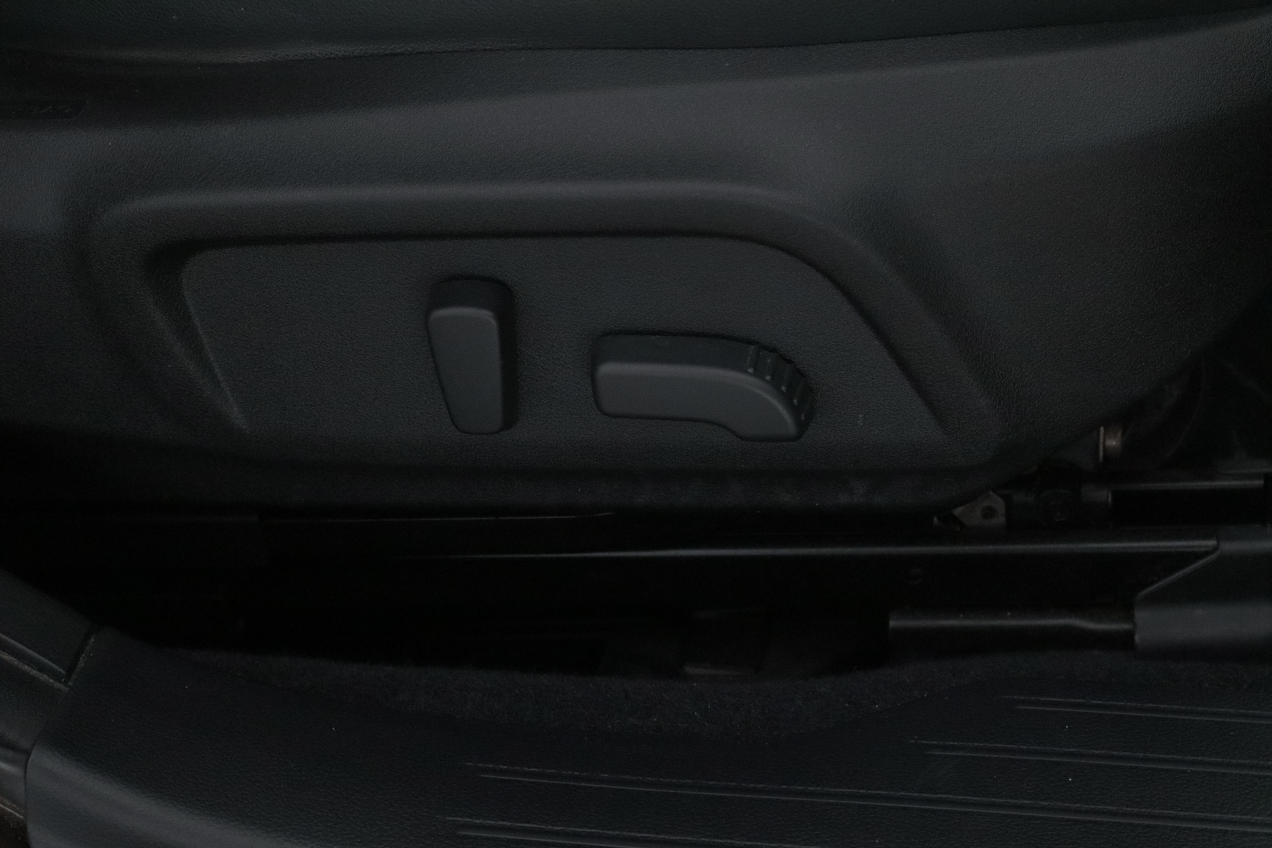 Subaru Outback 2.5i HEV GAS GLP AUTO EXECUTIVE AWD 175CV 5P # CUERO, TECHO ELEC, PARKTRONIC foto 28