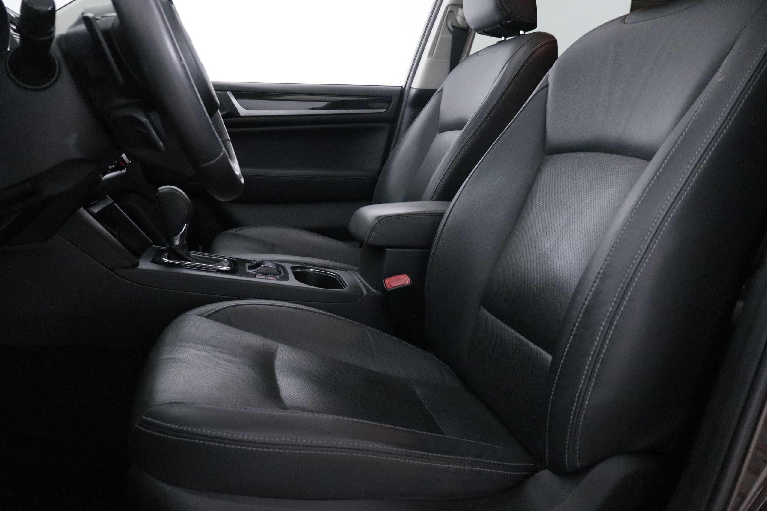 Subaru Outback 2.5i HEV GAS GLP AUTO EXECUTIVE AWD 175CV 5P # CUERO, TECHO ELEC, PARKTRONIC foto 31