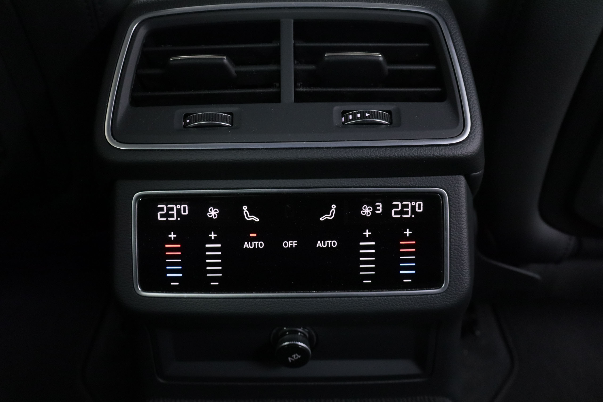 Audi A6 50 TFSIe QUATTRO SPORT AUTO 299CV 4P # IVA DEDUCIBLE, CUERO, NAVY, PARKTRONIC foto 27