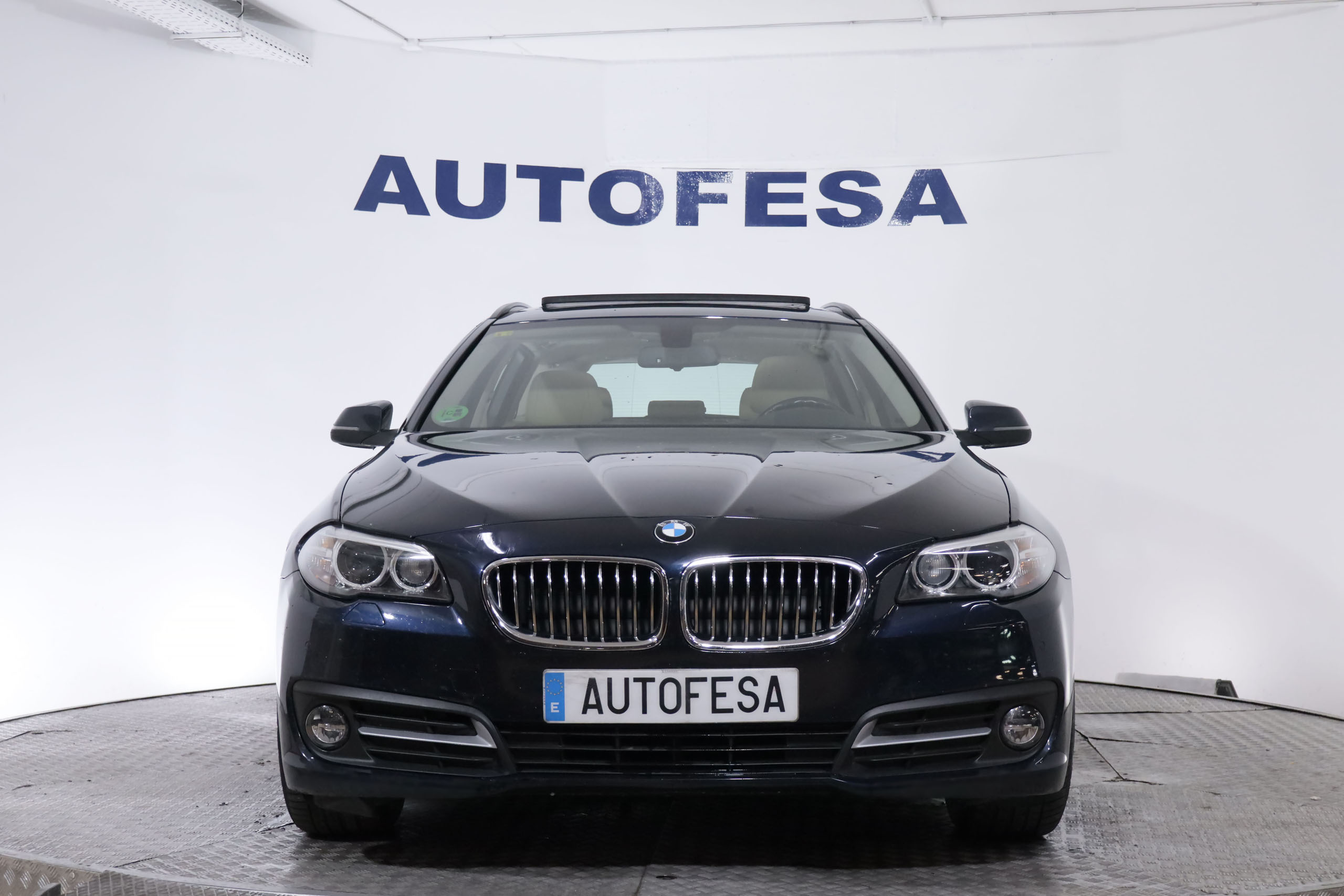 BMW 520 SERIE 5 520 D TOURING AUTO 190CV 5P # TECHO ELEC PANORAMICO,CUERO,NAVY foto 2