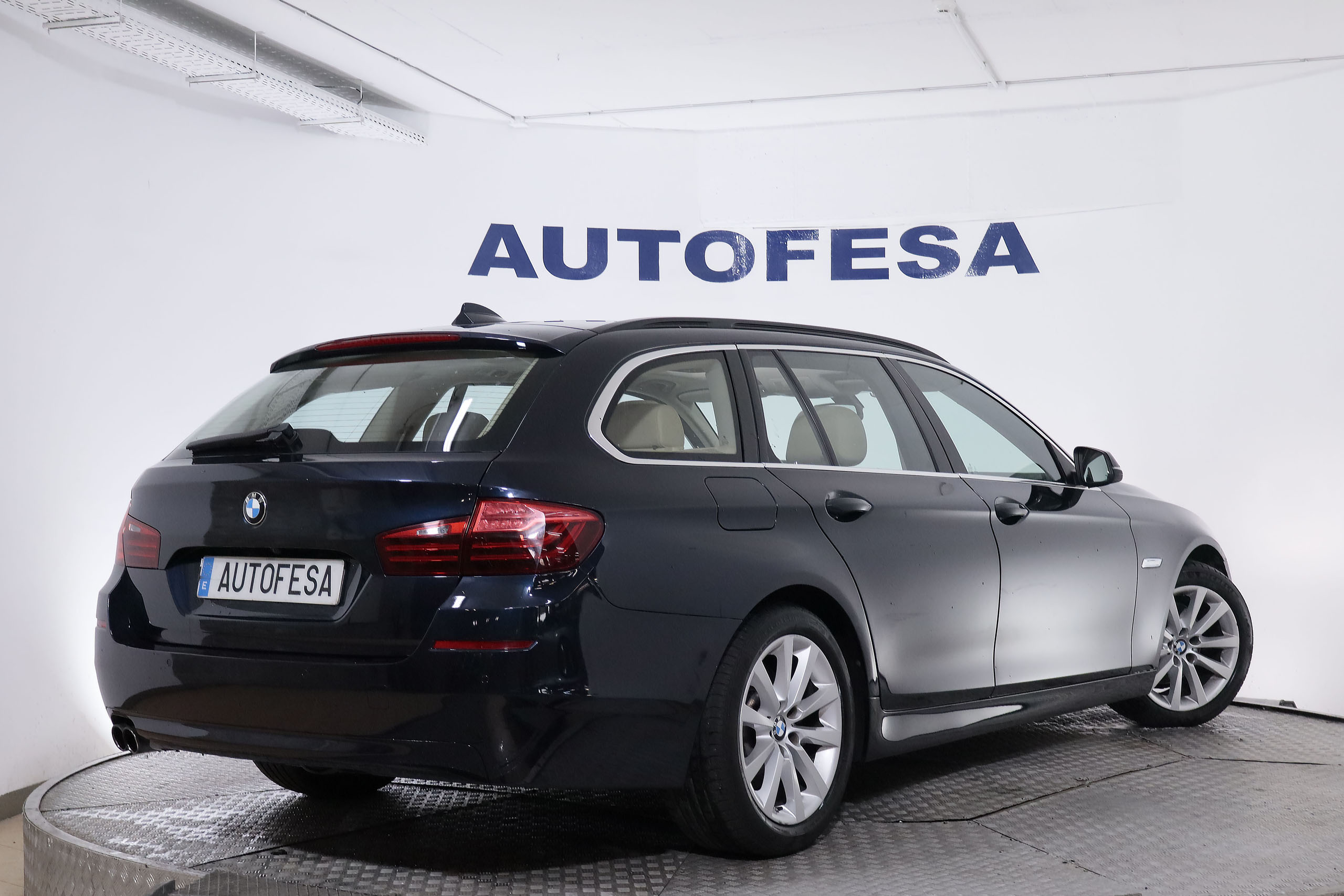 BMW 520 SERIE 5 520 D TOURING AUTO 190CV 5P # TECHO ELEC PANORAMICO,CUERO,NAVY foto 6