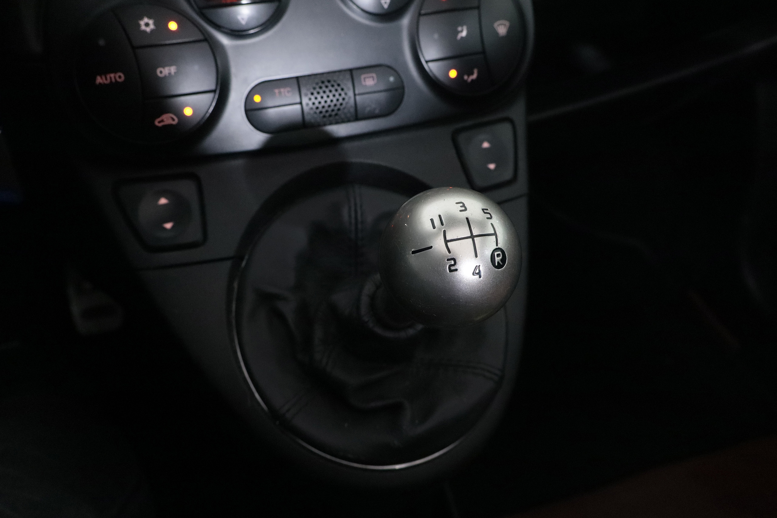 Abarth 500c 1.4 595 COMPETIZIONE 180CV 2P # BUTACA DEPORTIVA, PARKTRONIC foto 21