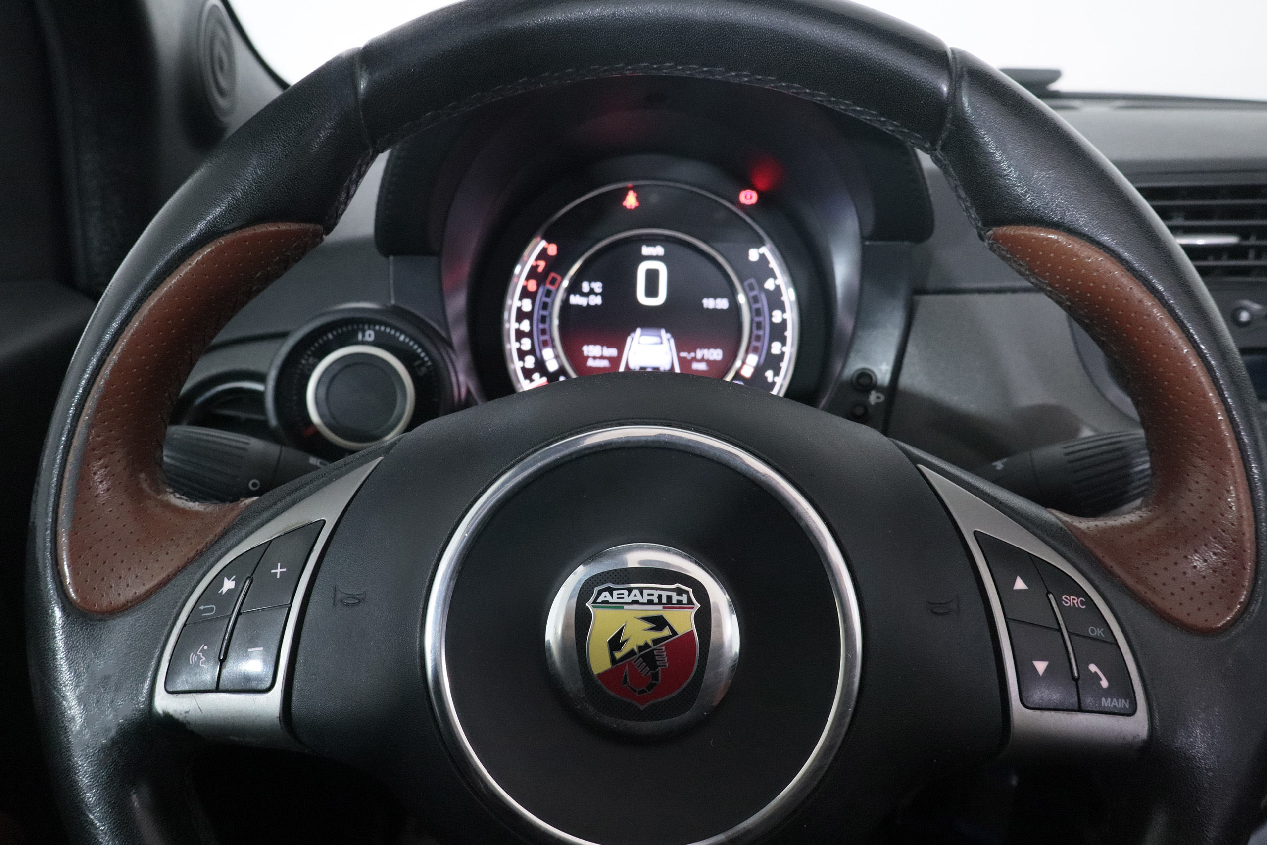 Abarth 500c 1.4 595 COMPETIZIONE 180CV 2P # BUTACA DEPORTIVA, PARKTRONIC foto 18