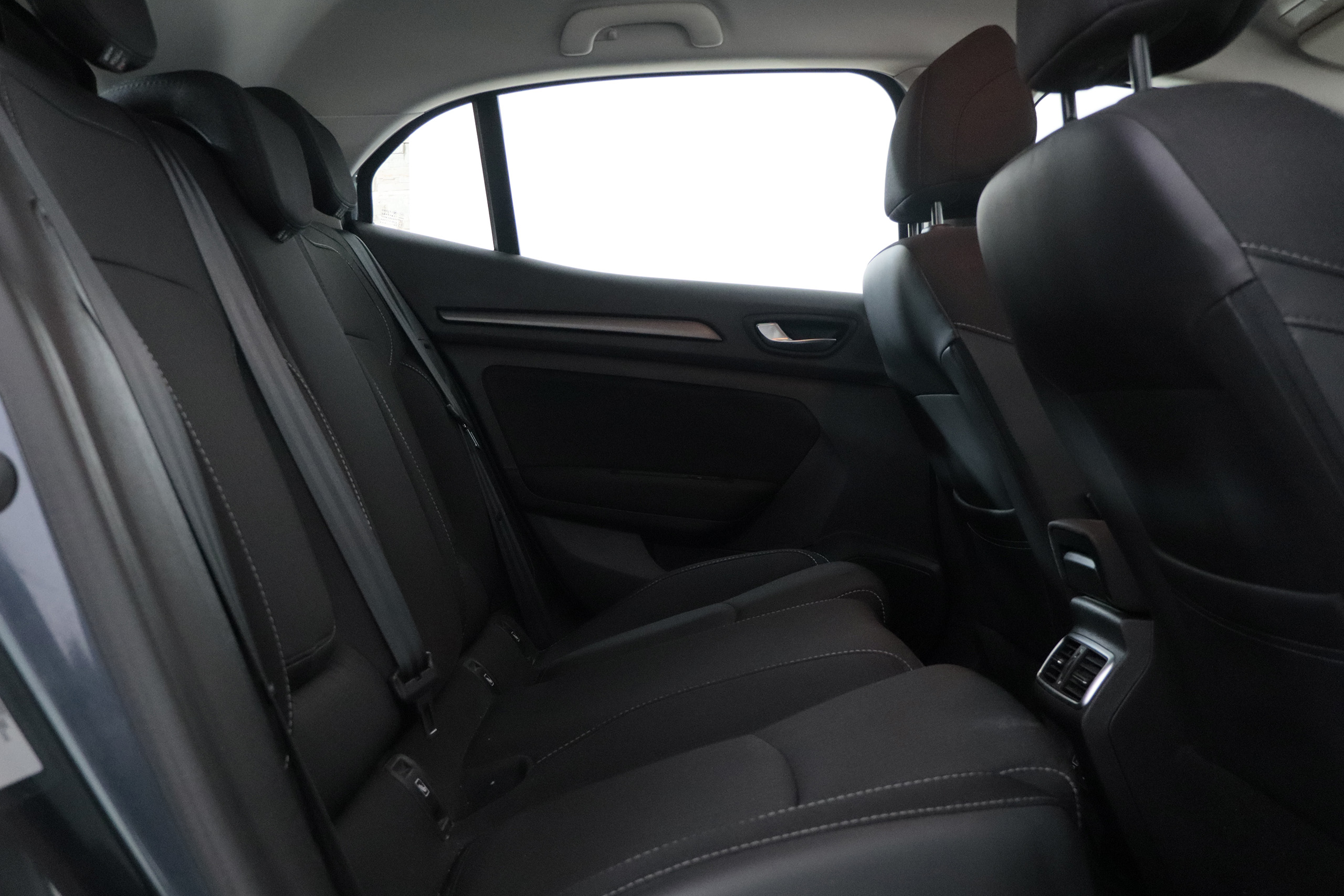 Renault Megane 1.5 DCI INTENS 115CV 5P #PARKTRONIC,LUCES LED foto 22