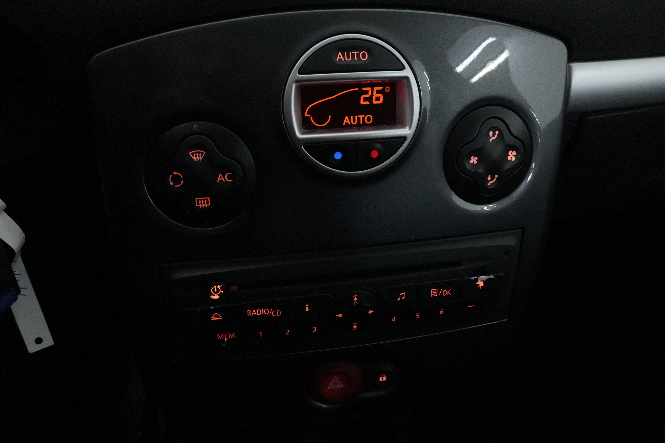 Renault Clio 1.5 DCI DYMAMIC 90CV 5P foto 19