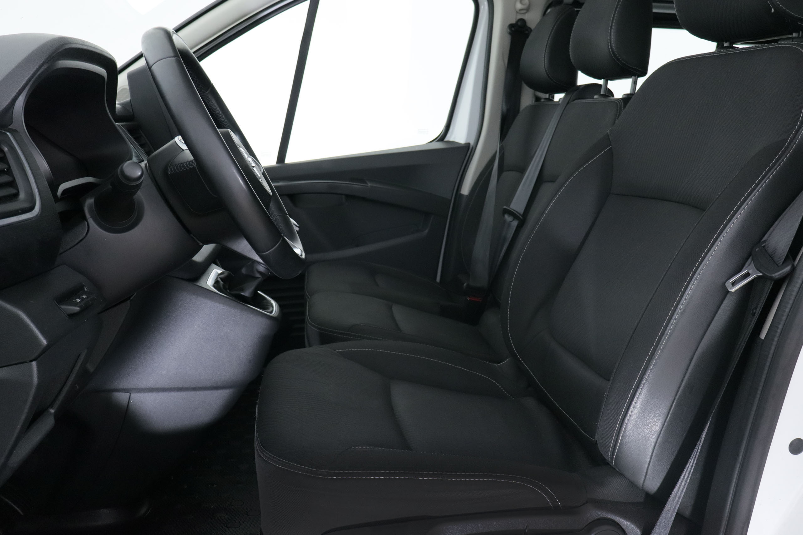 Nissan NV300 2.0 DCI COMBI L2H1 N-CONNECTA 150CV 9 PLAZAS 5P # IVA DEDUCIBLE,CAMARA TRASERA,PARKTRONIC foto 20