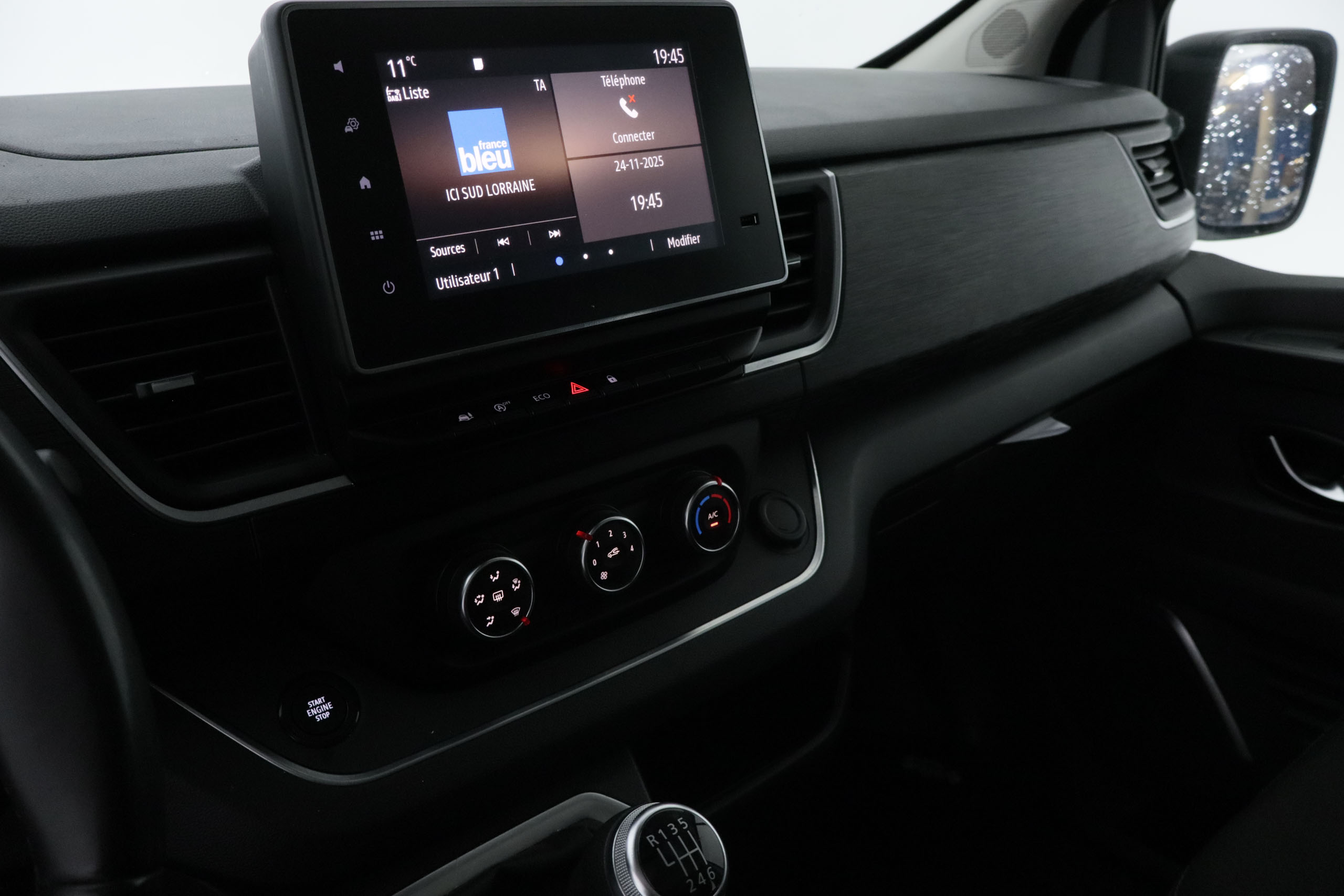 Nissan NV300 2.0 DCI COMBI L2H1 N-CONNECTA 150CV 9 PLAZAS 5P # IVA DEDUCIBLE,CAMARA TRASERA,PARKTRONIC foto 15