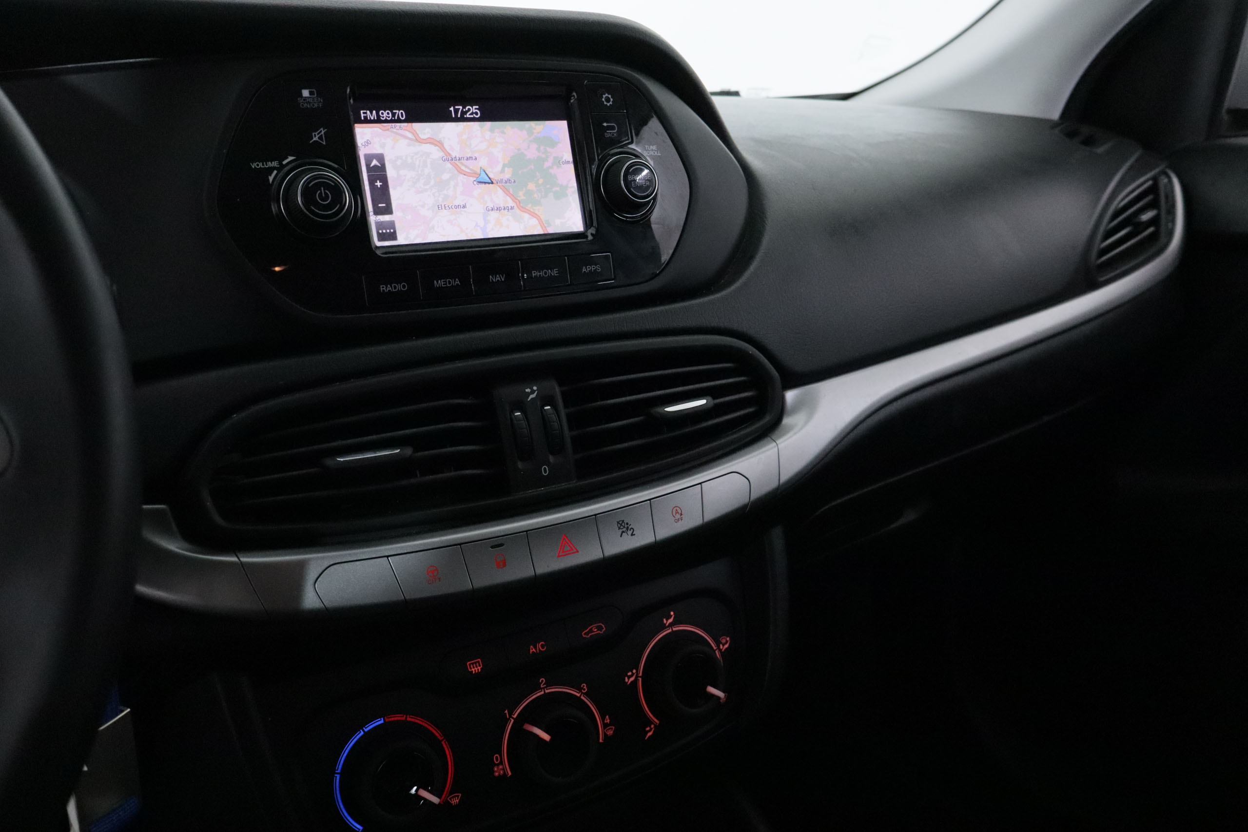 Fiat Tipo SW 1.3 MJET EASY 95CV 5P # NAVY, PARKTRONIC foto 17