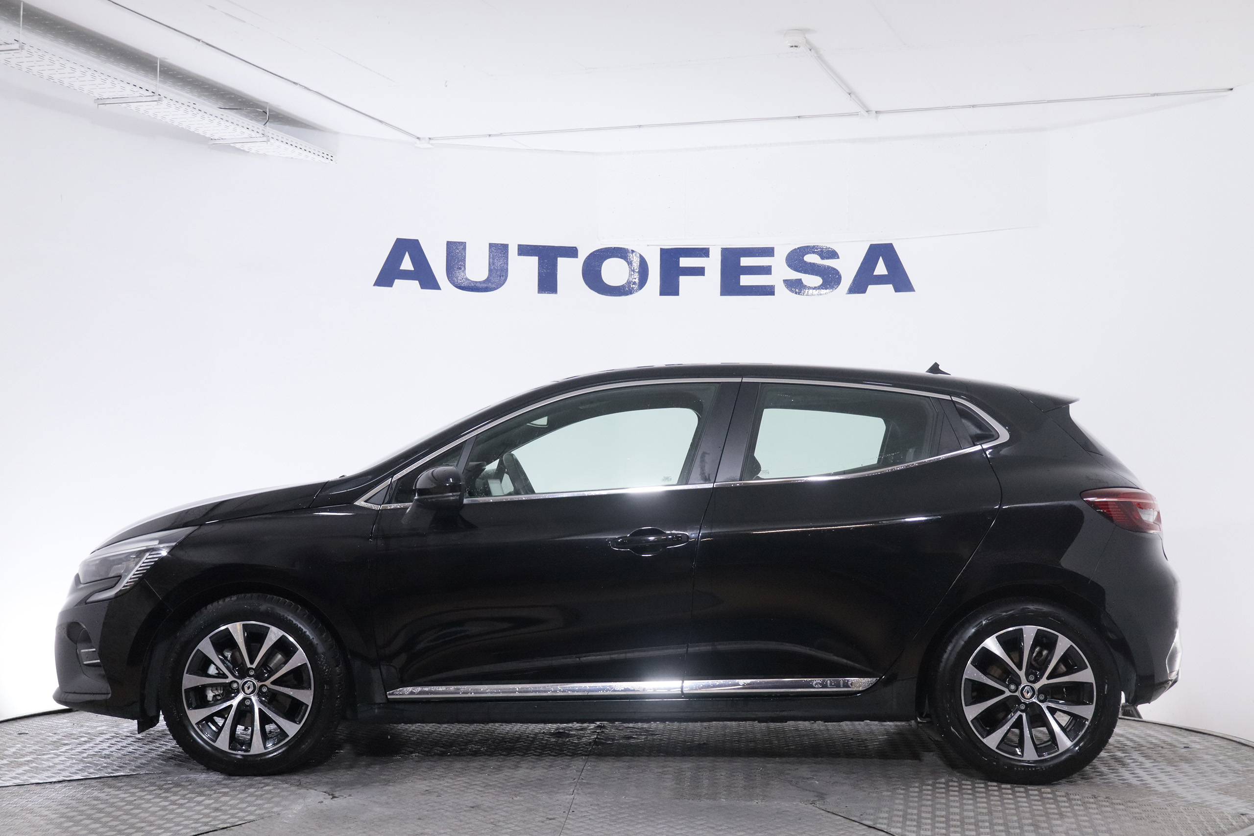 Renault Clio 1.6 E TECH AUTO INTENS 140CV 5P # NAVY, PARKTRONIC foto 9