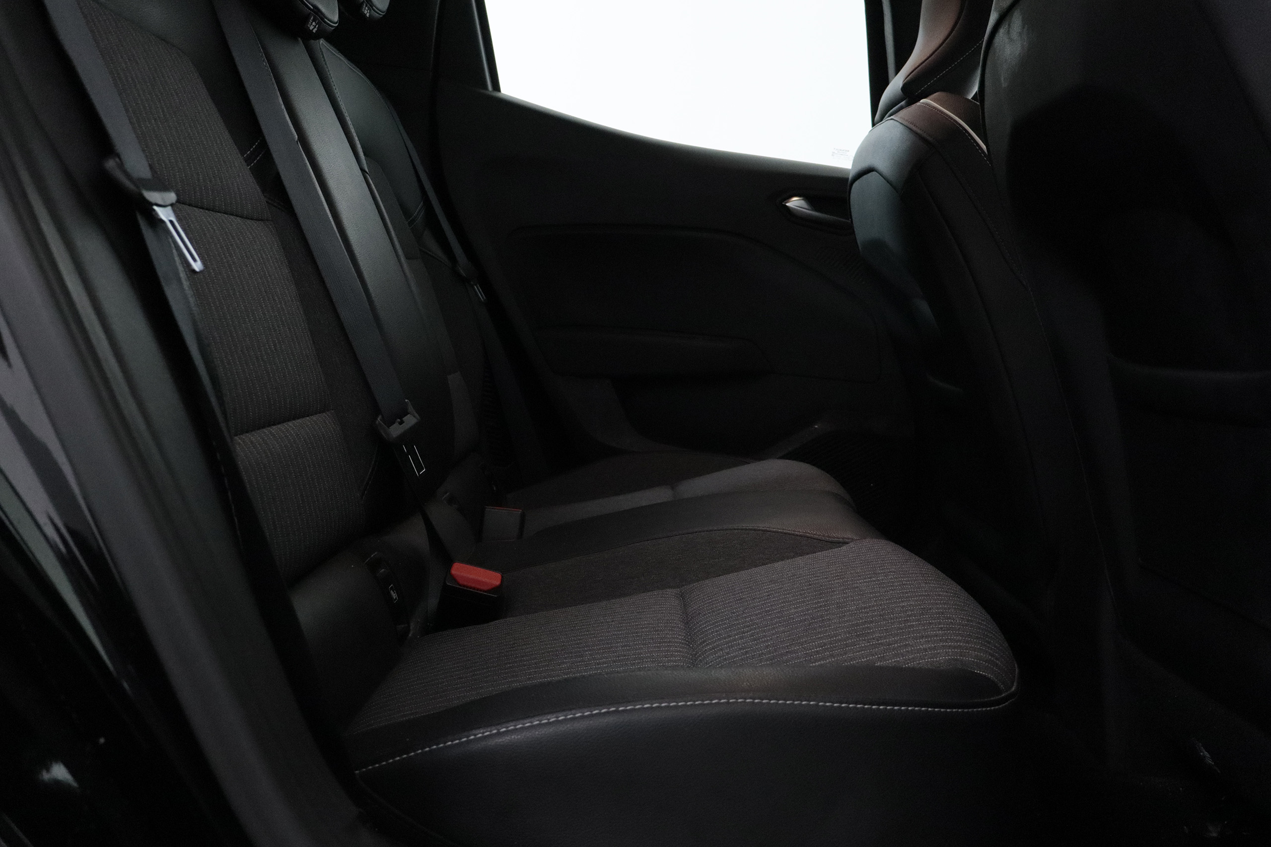 Renault Clio 1.6 E TECH AUTO INTENS 140CV 5P # NAVY, PARKTRONIC foto 25