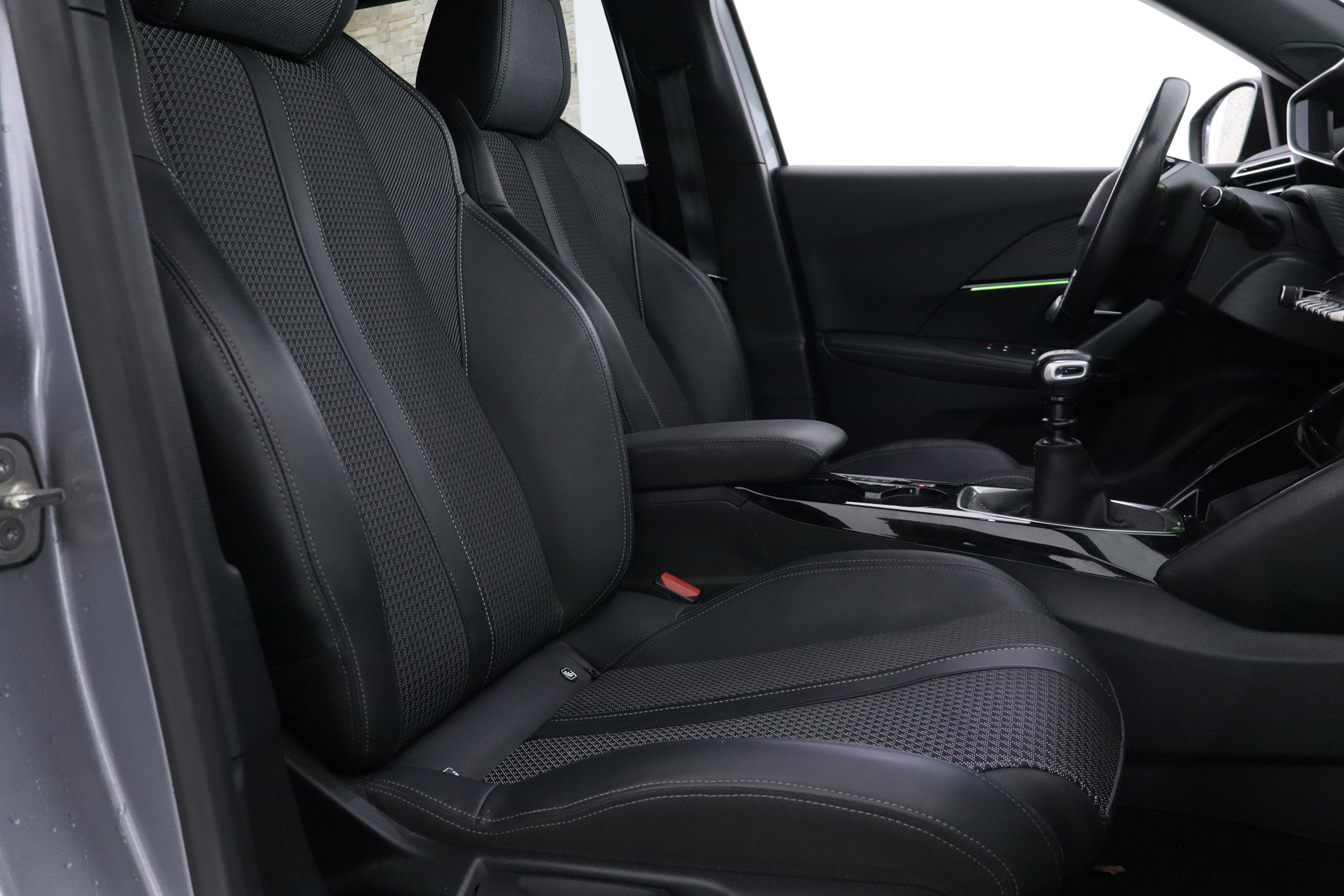 Peugeot 2008 1.5 HDI GT LINE 100CV 5P #NAVY, PARKTRONIC foto 25