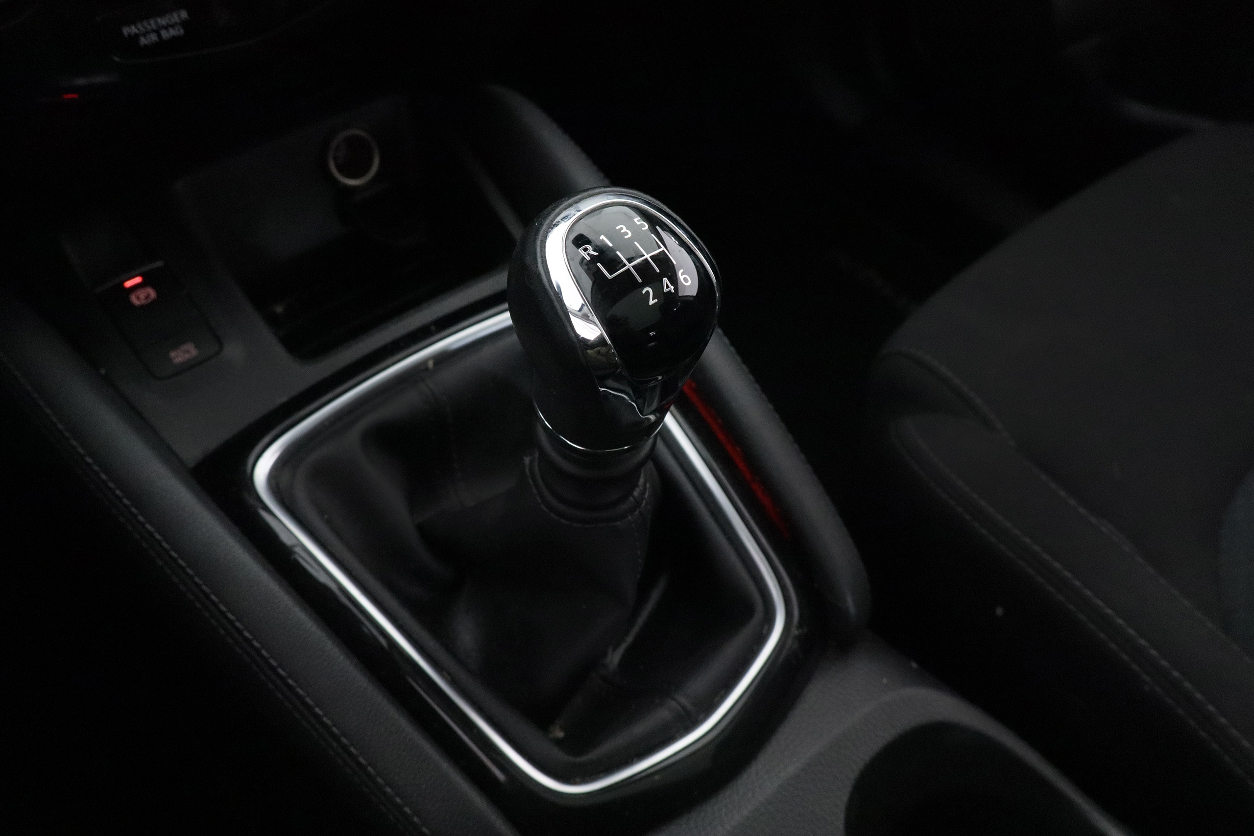 Nissan Qashqai 1.5DCI N-CONNECT 115CV 5P # TECHO PANORAMICO, NAVY, PARKTRONIC foto 20