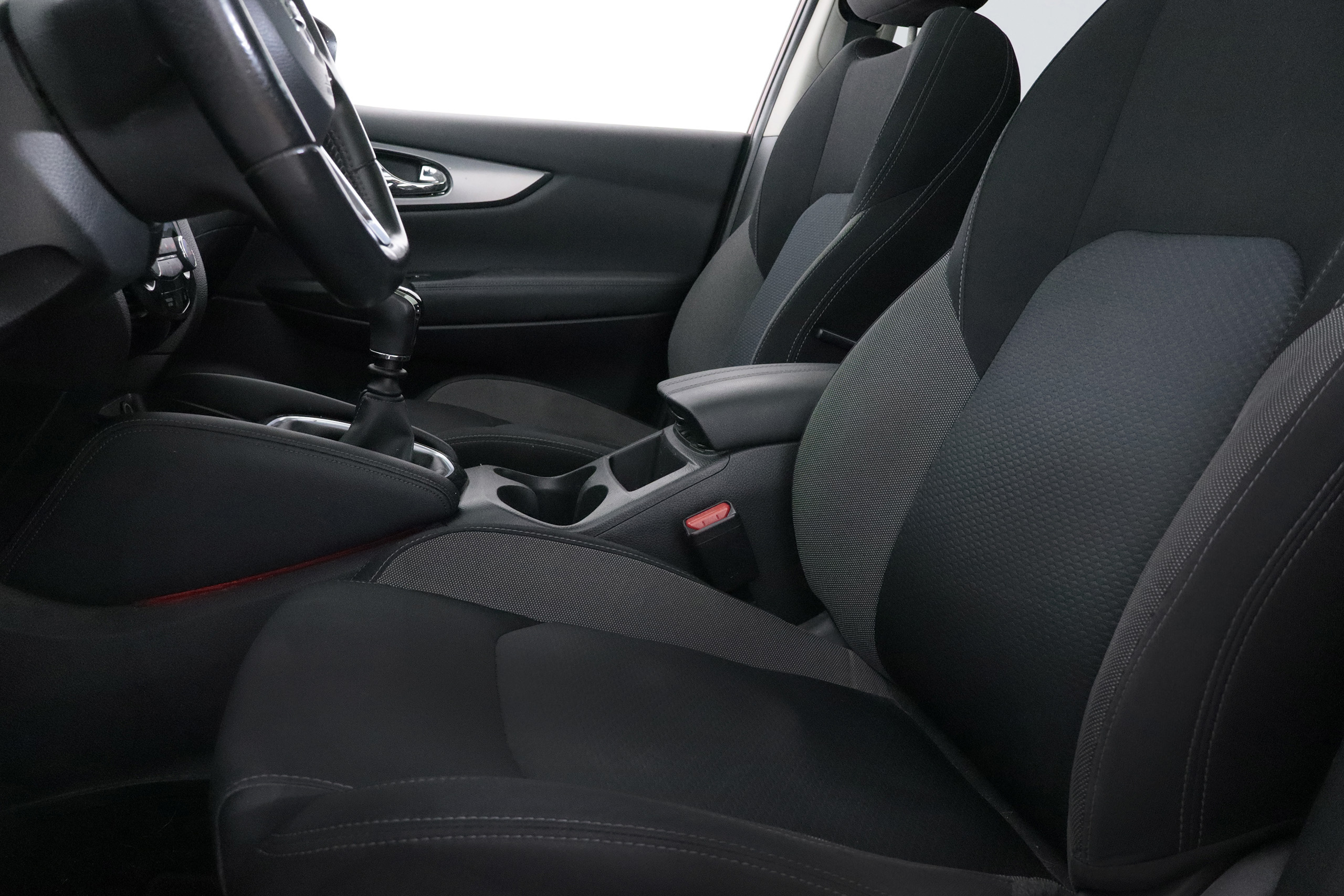 Nissan Qashqai 1.5DCI N-CONNECT 115CV 5P # TECHO PANORAMICO, NAVY, PARKTRONIC foto 22