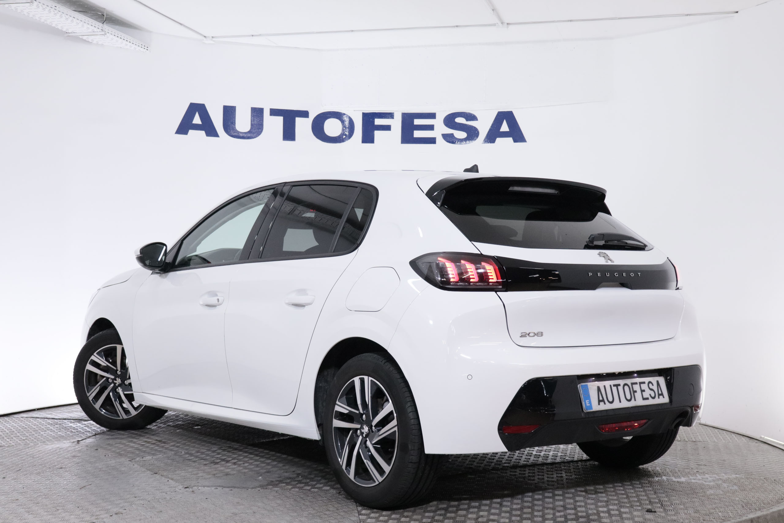 Peugeot 208 1.2 ALLURE 100CV 5P #PARKTRONIC foto 6