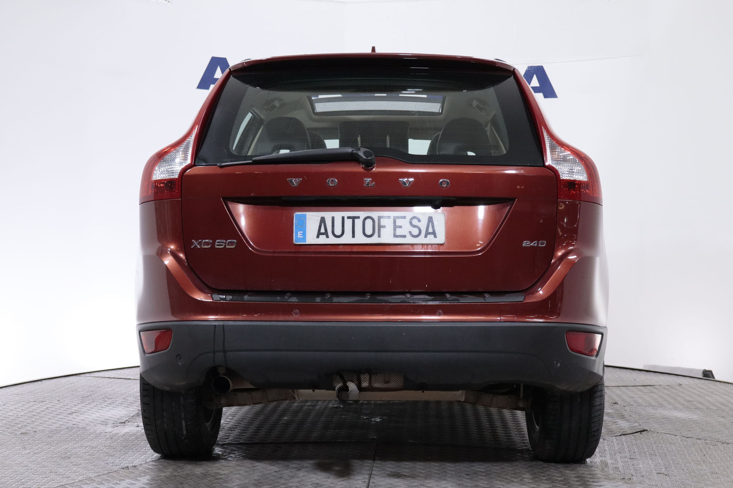 Volvo Xc 60 2.4 D AUTO SUMMUM 175CV 5P # CUERO, TECHO ELECT, NAVY,PARKTRONIC foto 7